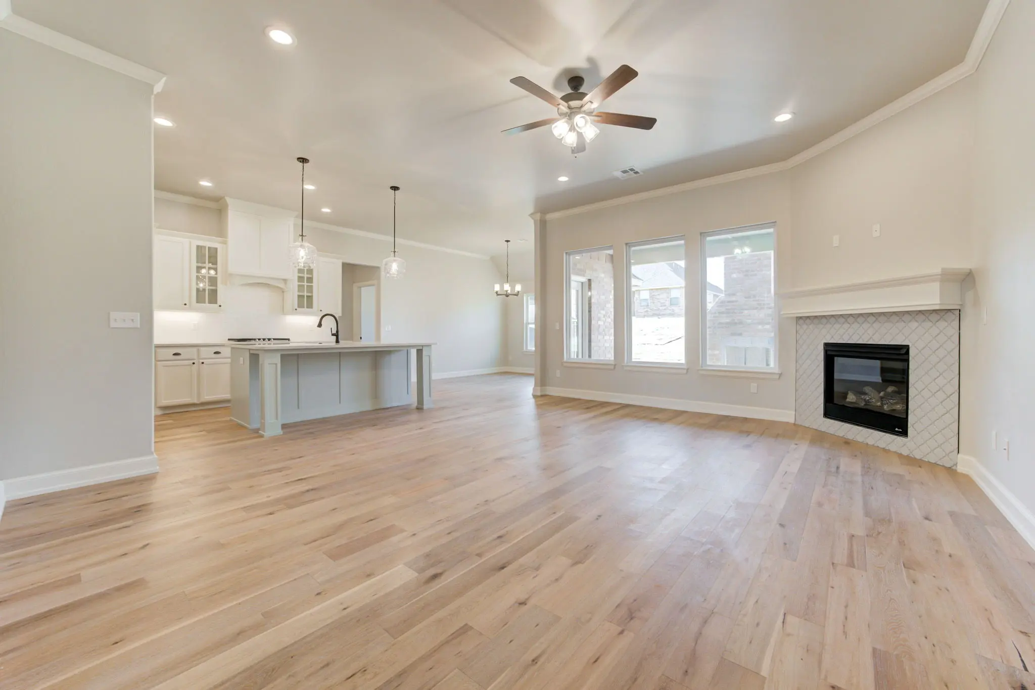 Chatham - Interior Photo 4