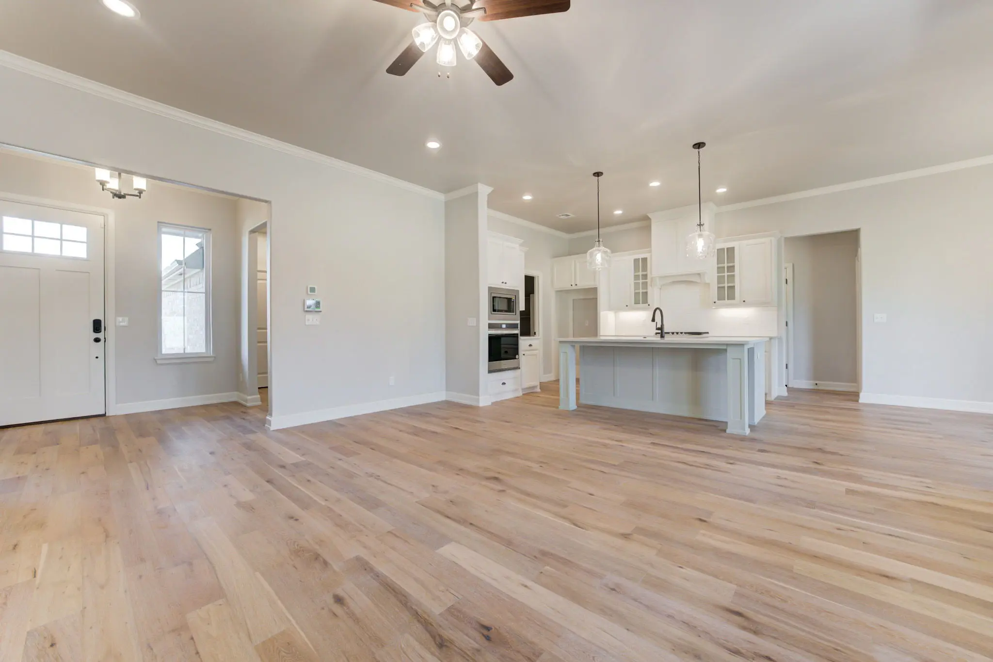 Chatham - Interior Photo 6