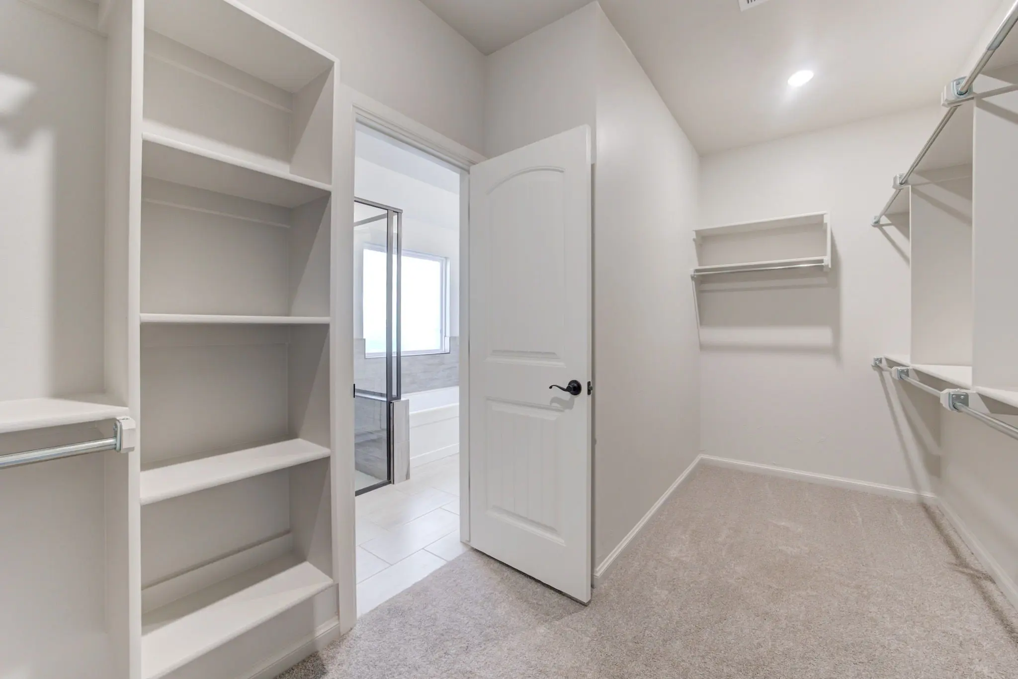 Chatham - Interior Photo 18