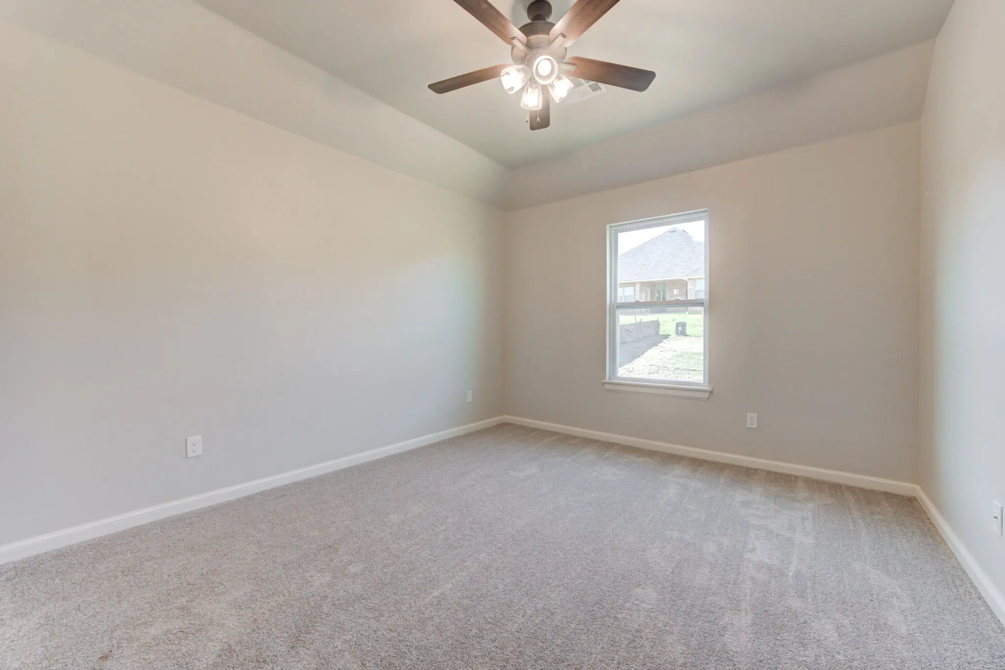 Chatham - Interior Photo 20