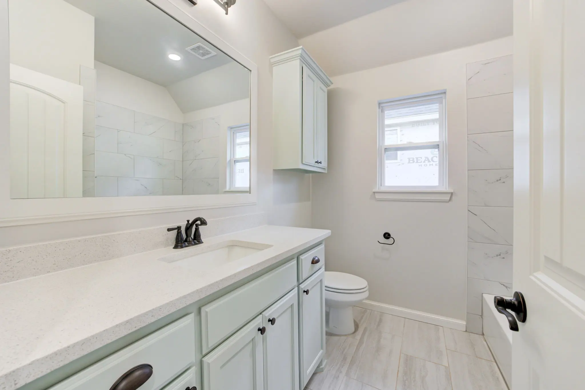 Chatham - Interior Photo 21