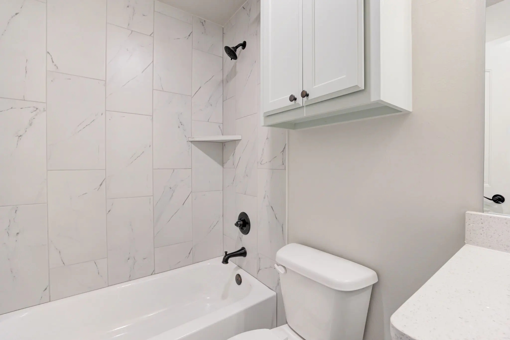 Chatham - Interior Photo 28