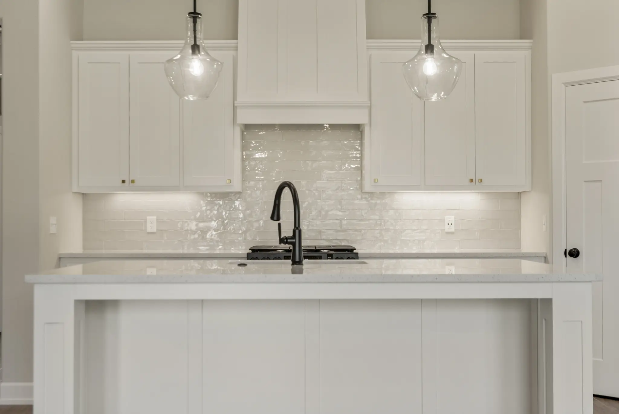 Example of Bellevue II floor plan - Features and Finishes may vary based on product availability