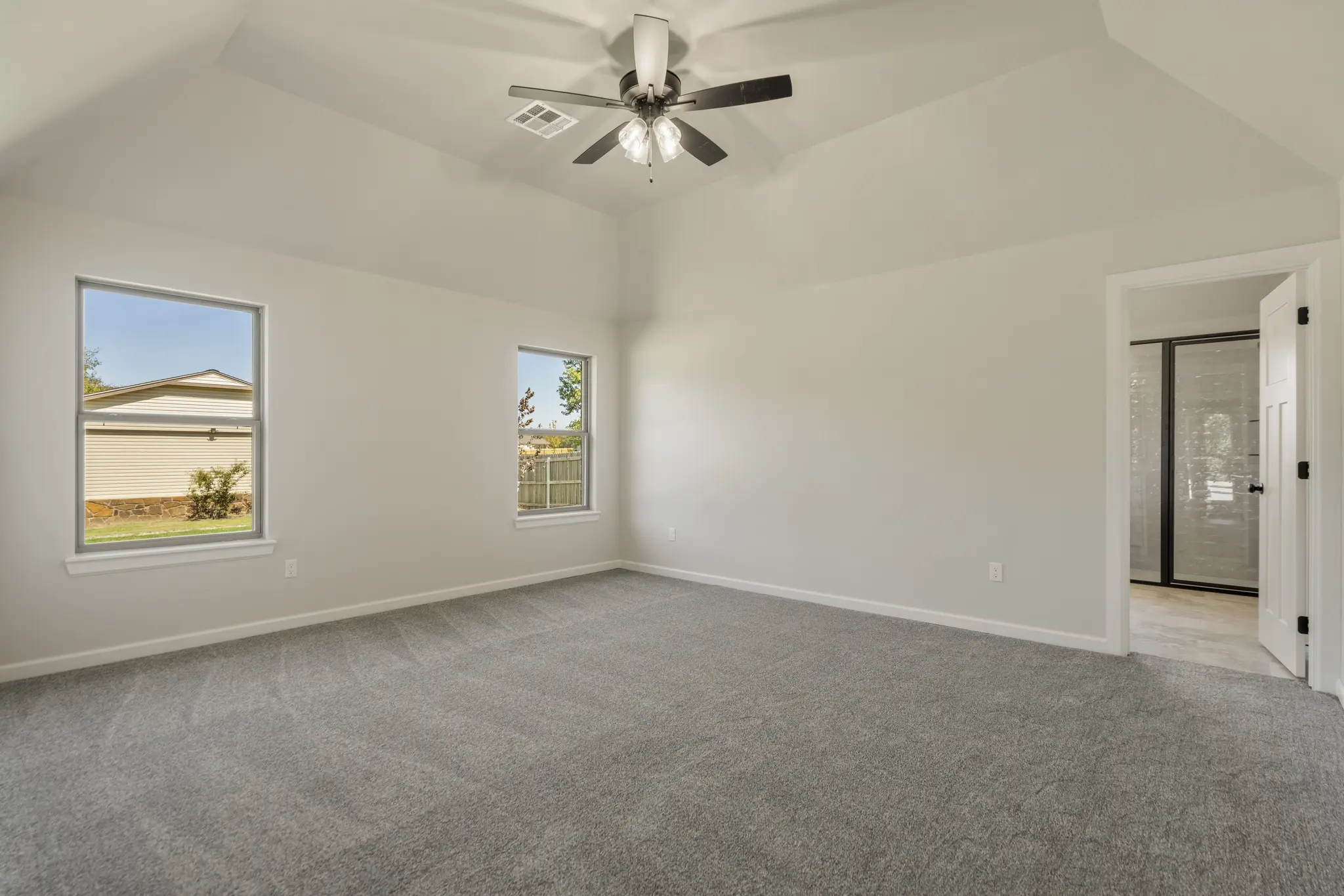 Example of Bellevue II floor plan - Features and Finishes may vary based on product availability