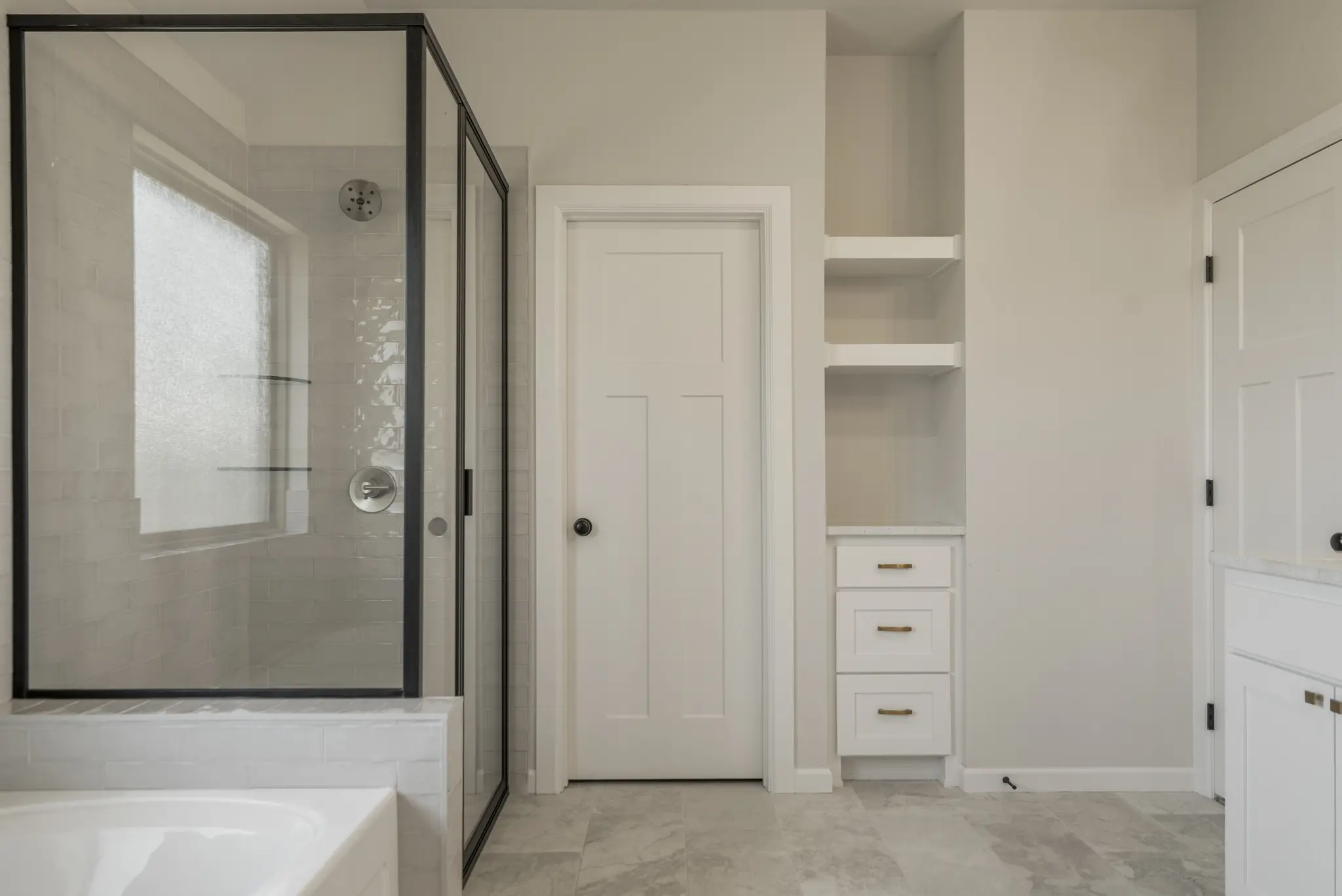 Example of Bellevue II floor plan - Features and Finishes may vary based on product availability