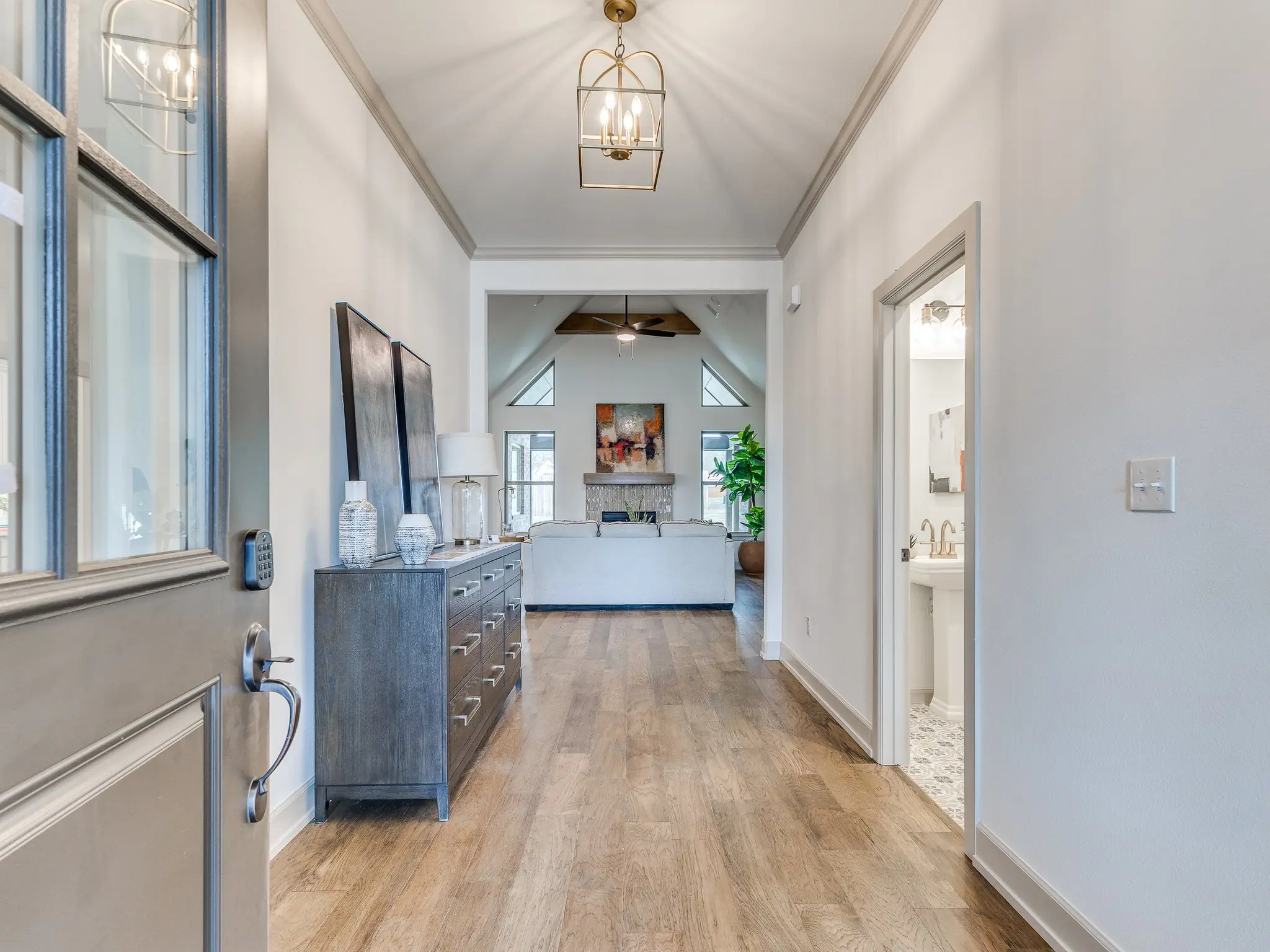 Example of Staged Charleston floor plan - Features and Finishes may vary based on product availability