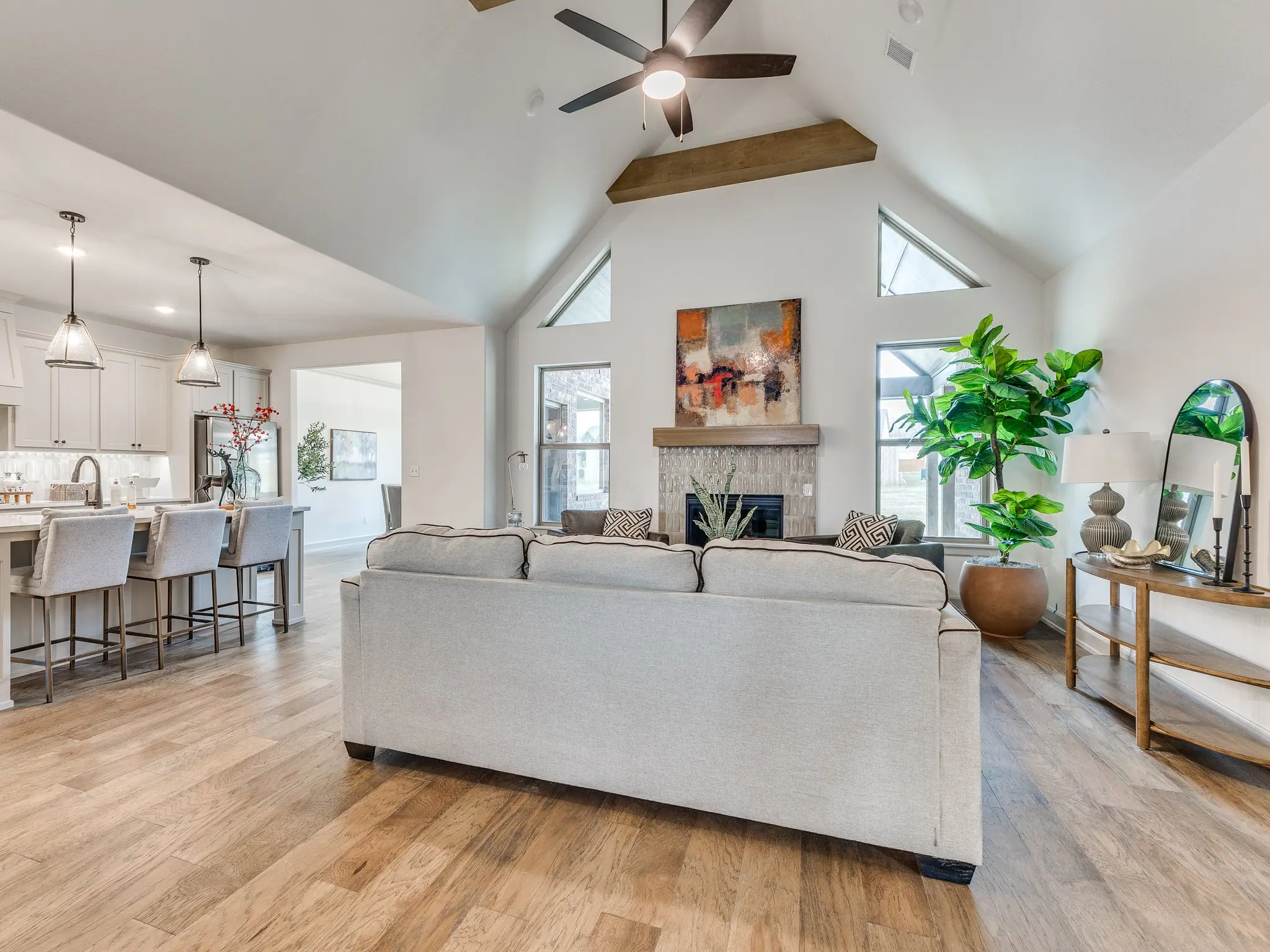 Example of Staged Charleston floor plan - Features and Finishes may vary based on product availability