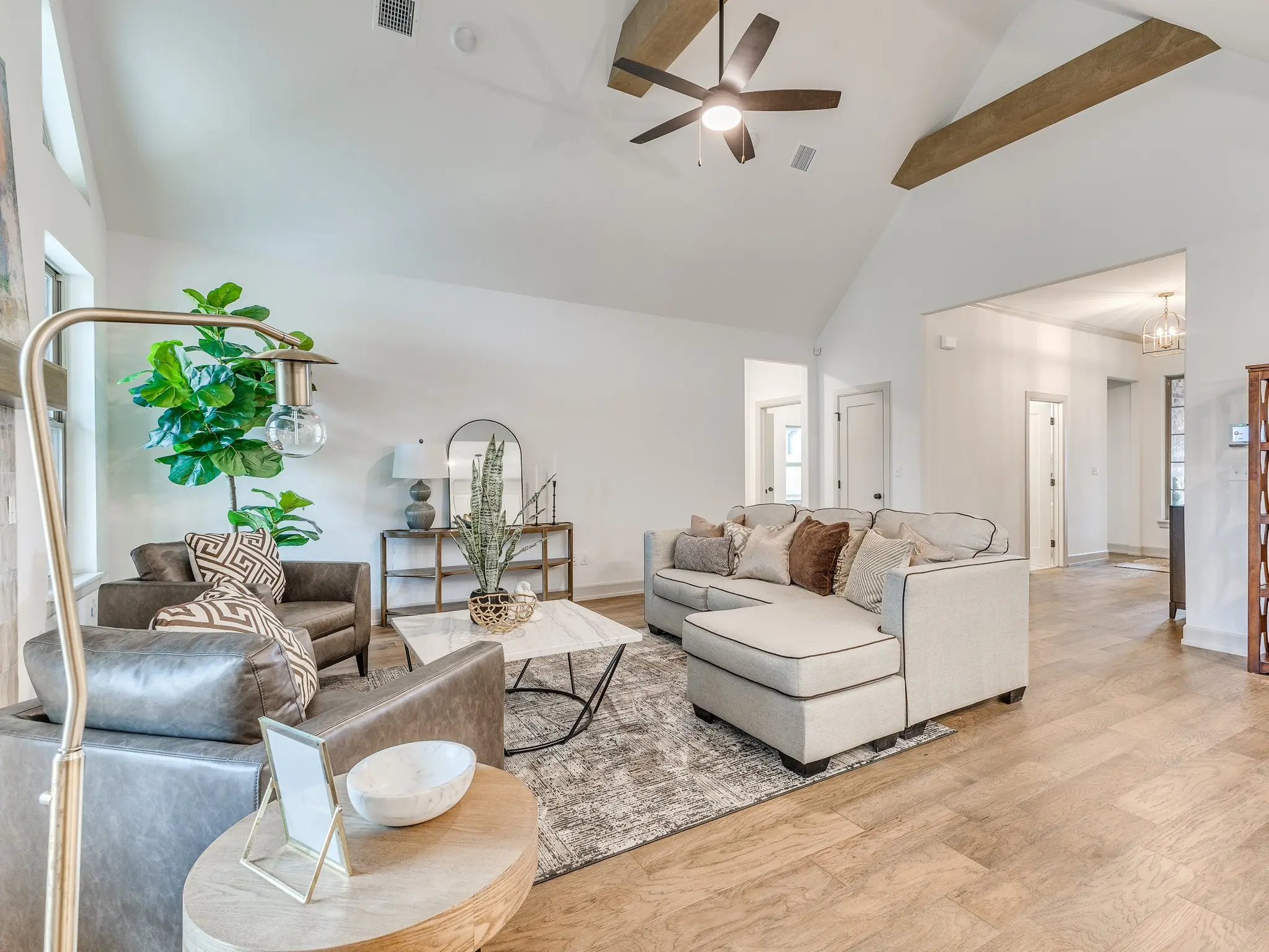 Example of Staged Charleston floor plan - Features and Finishes may vary based on product availability