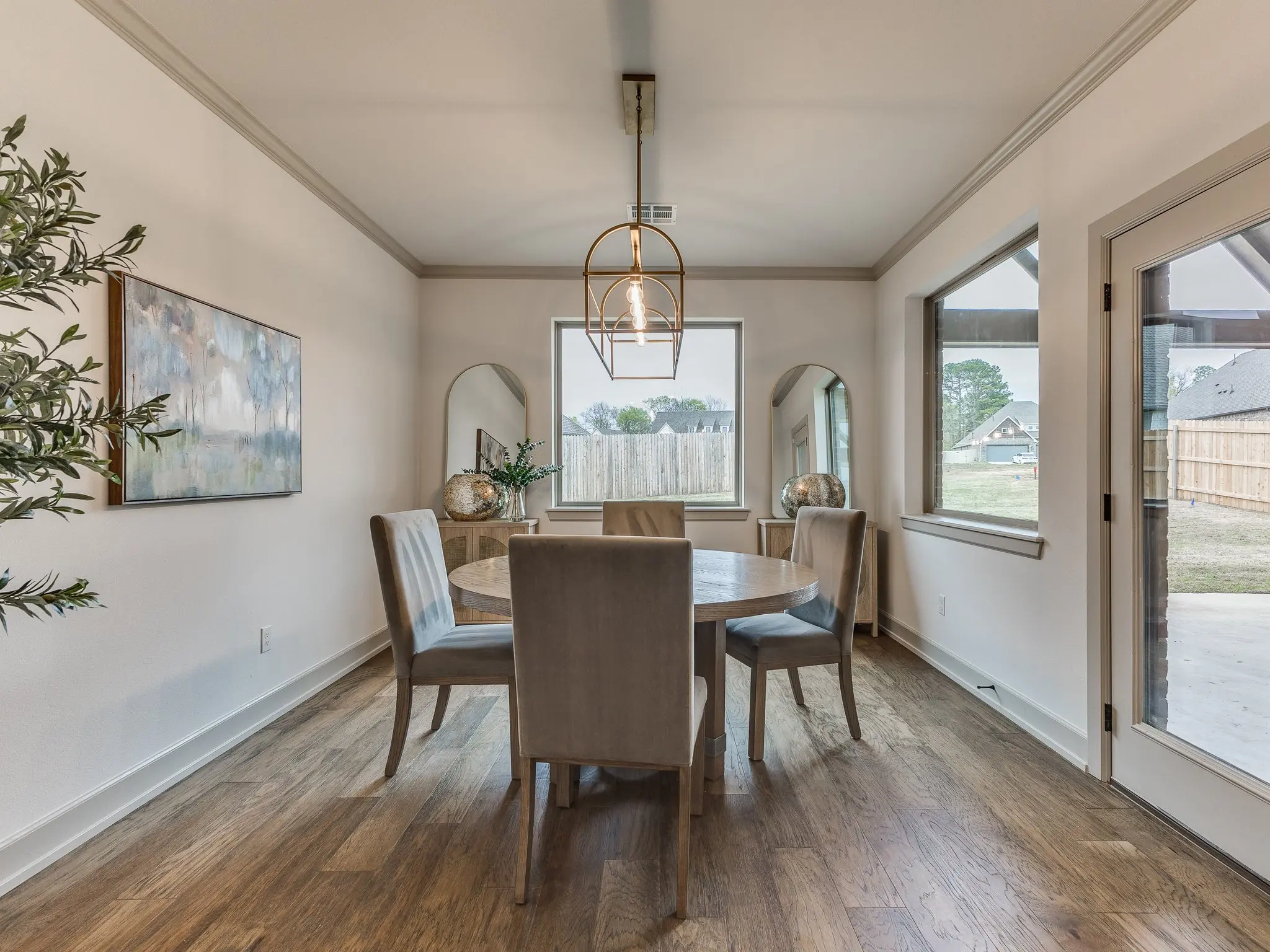 Example of Staged Charleston floor plan - Features and Finishes may vary based on product availability