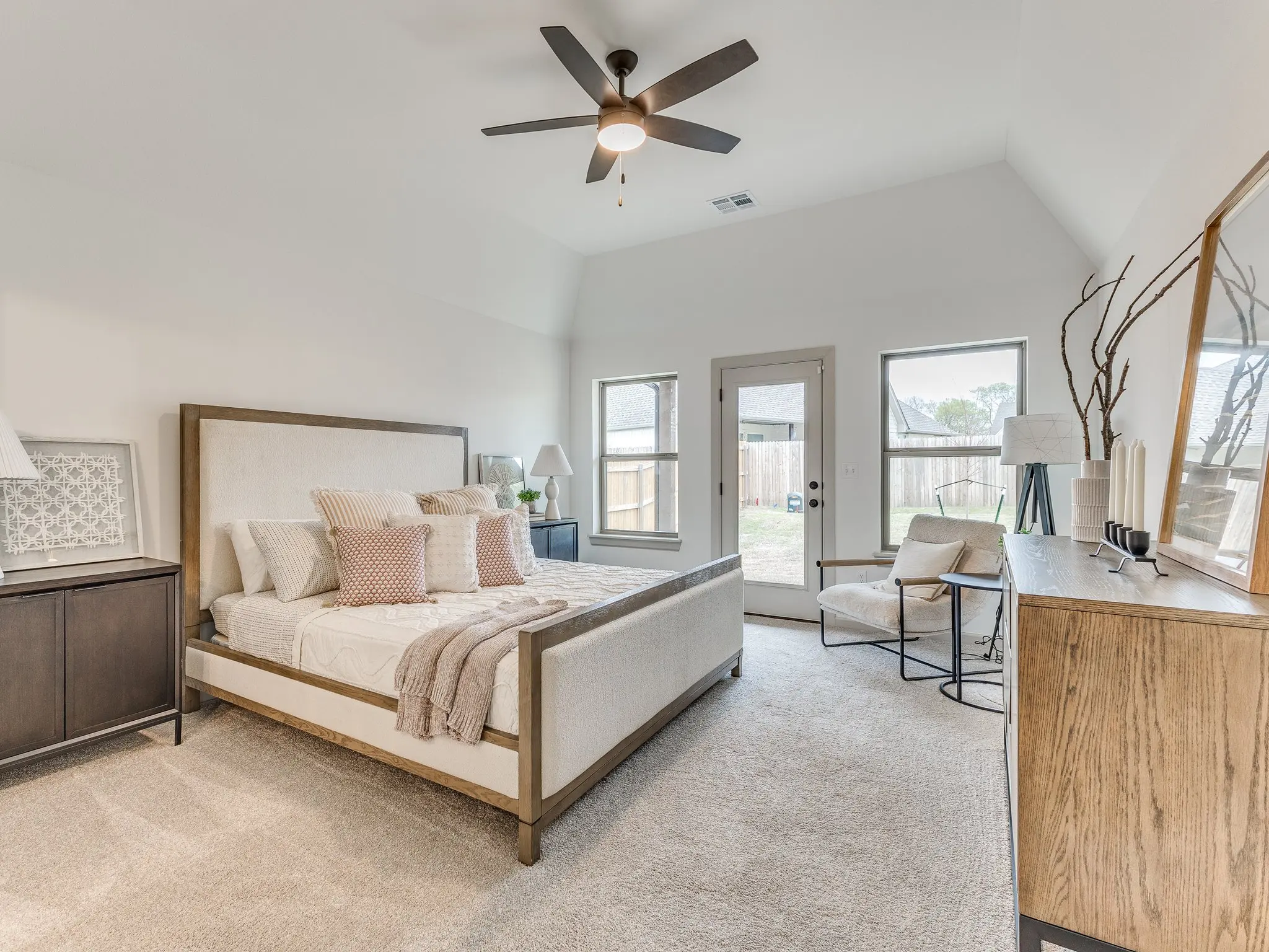Example of Staged Charleston floor plan - Features and Finishes may vary based on product availability