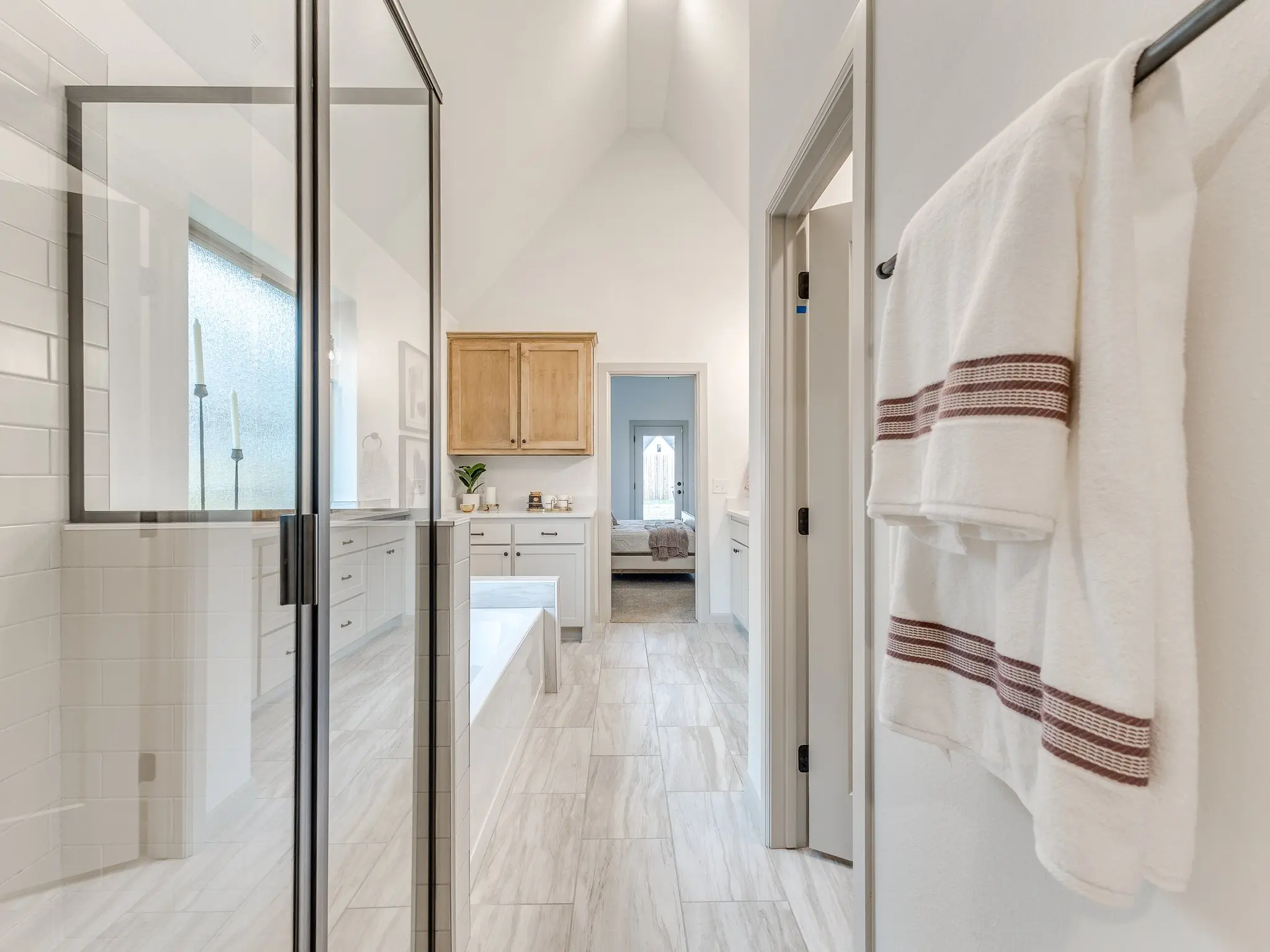 Example of Staged Charleston floor plan - Features and Finishes may vary based on product availability