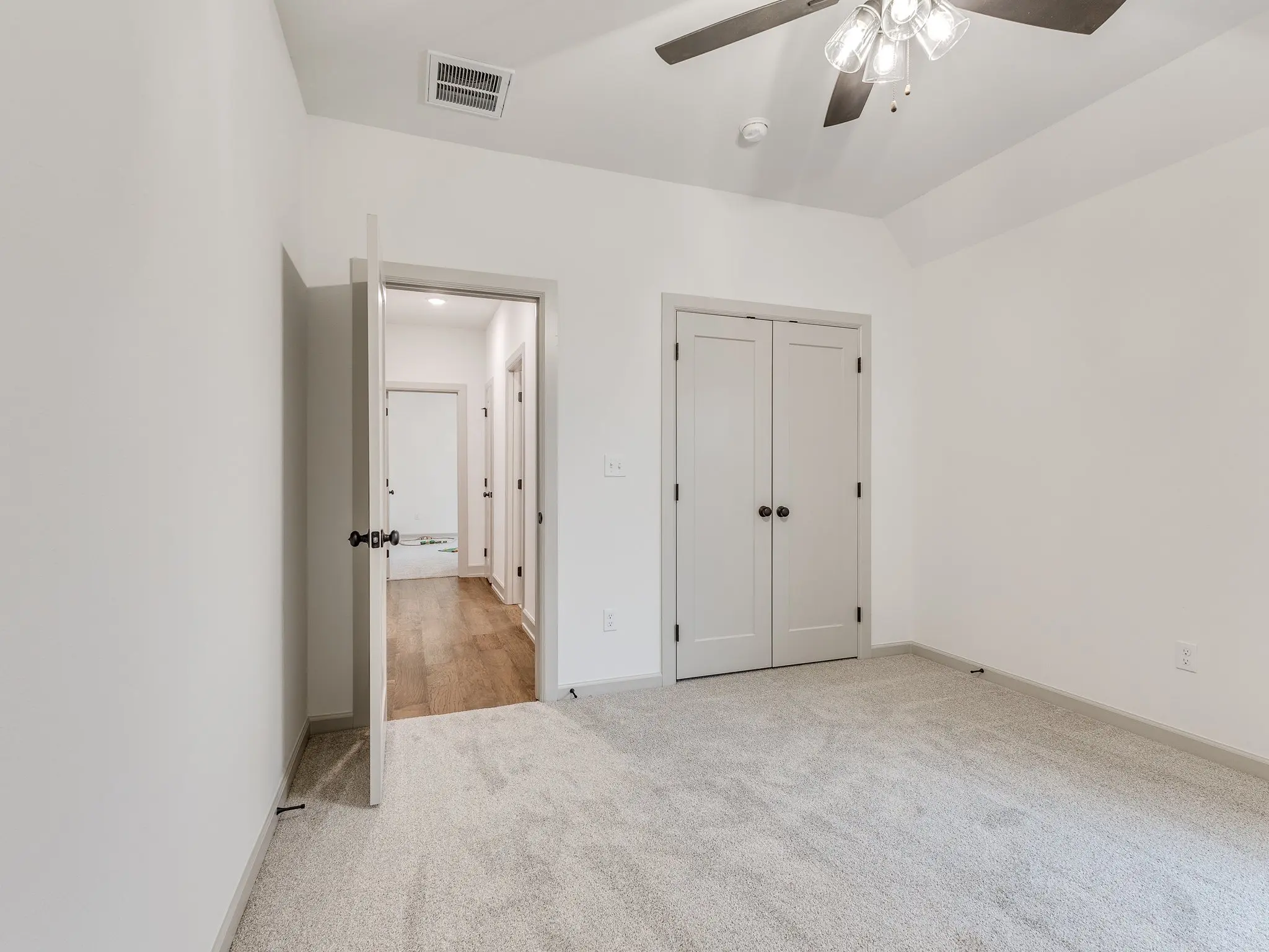 Example of Staged Charleston floor plan - Features and Finishes may vary based on product availability
