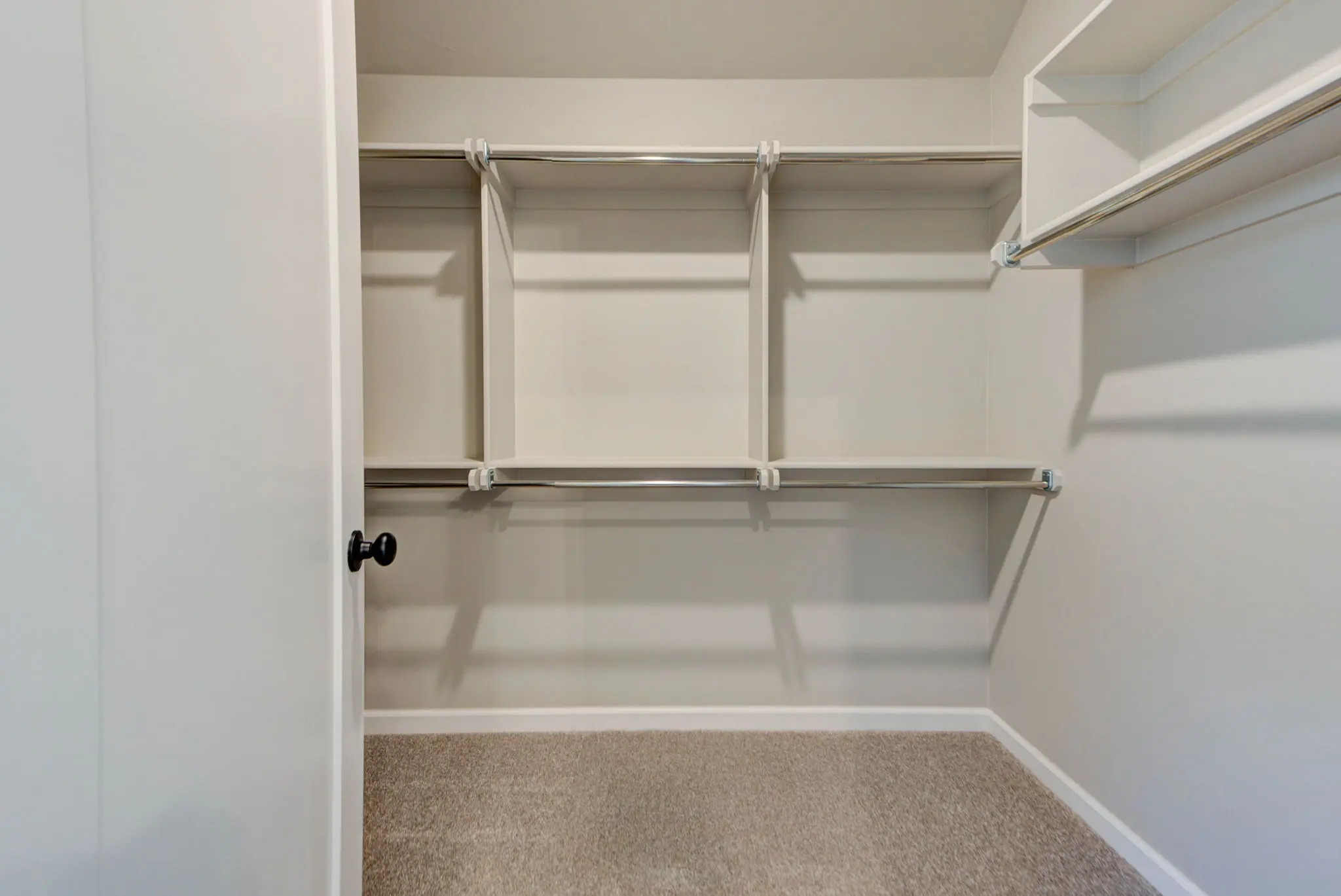 Derby - Interior Photo 14