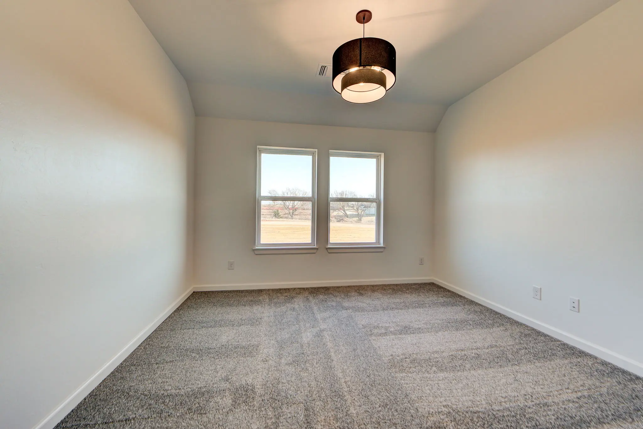 Dover - Interior Photo 10