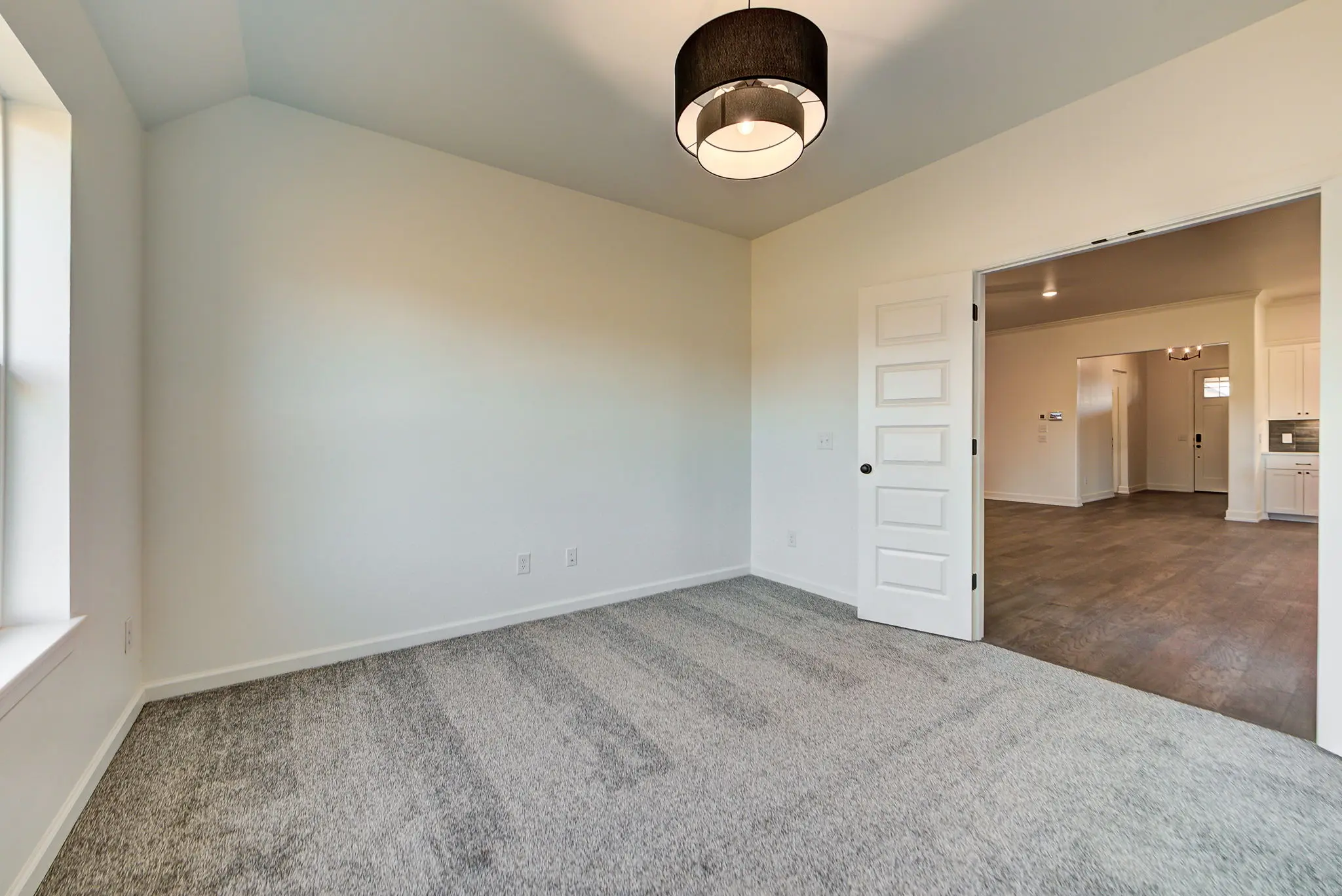 Dover - Interior Photo 11