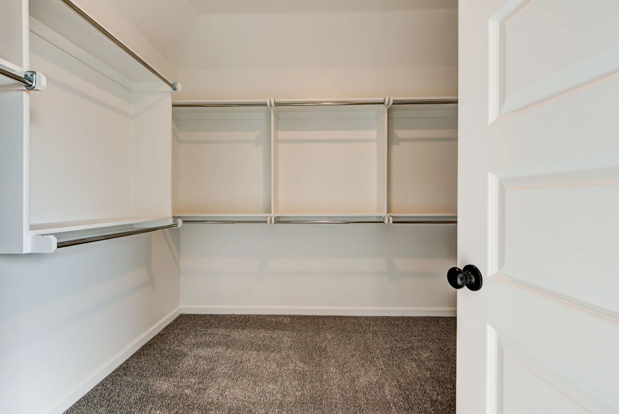 Dover - Interior Photo 16