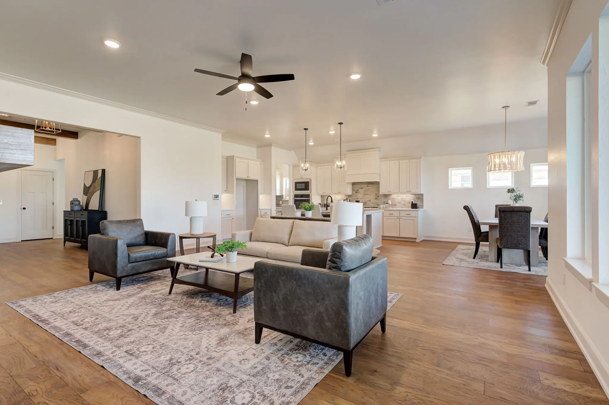 Northwood - Interior Photo 7