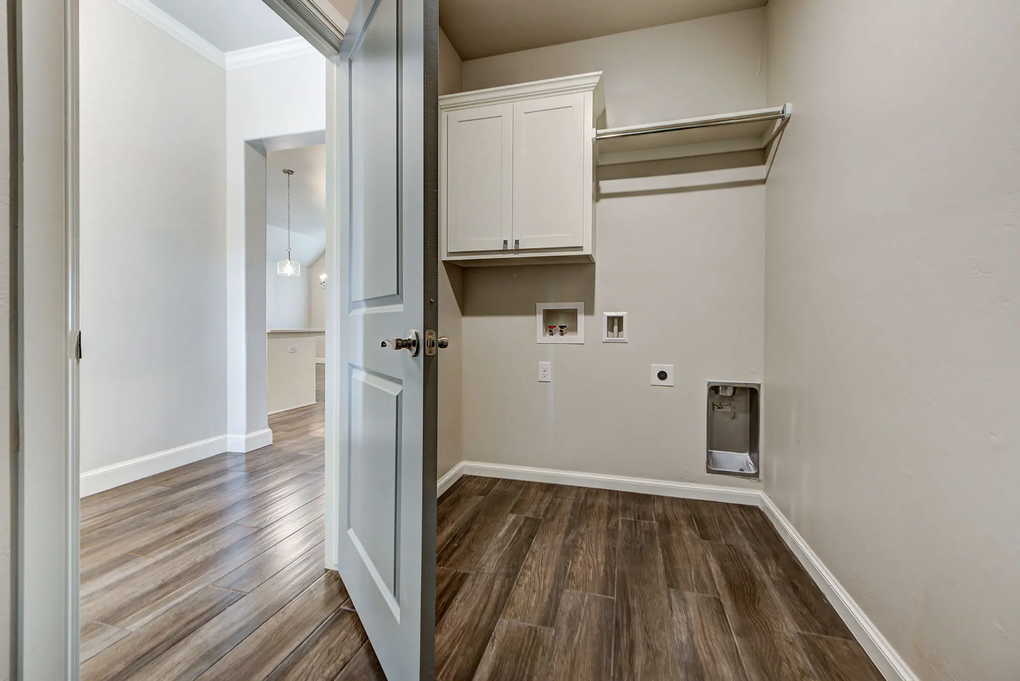 Example of Bellevue I floor plan - Features and Finishes may vary based on product availability