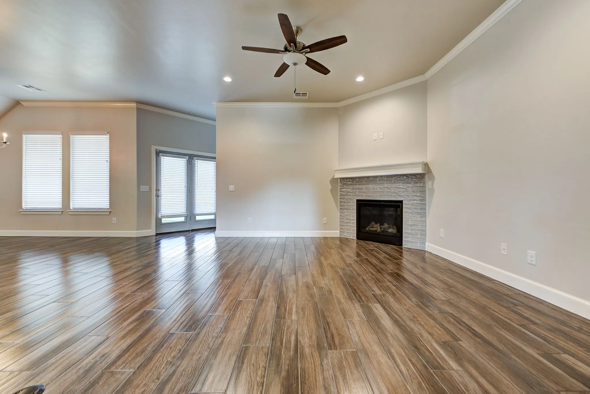 Example of Bellevue I floor plan - Features and Finishes may vary based on product availability