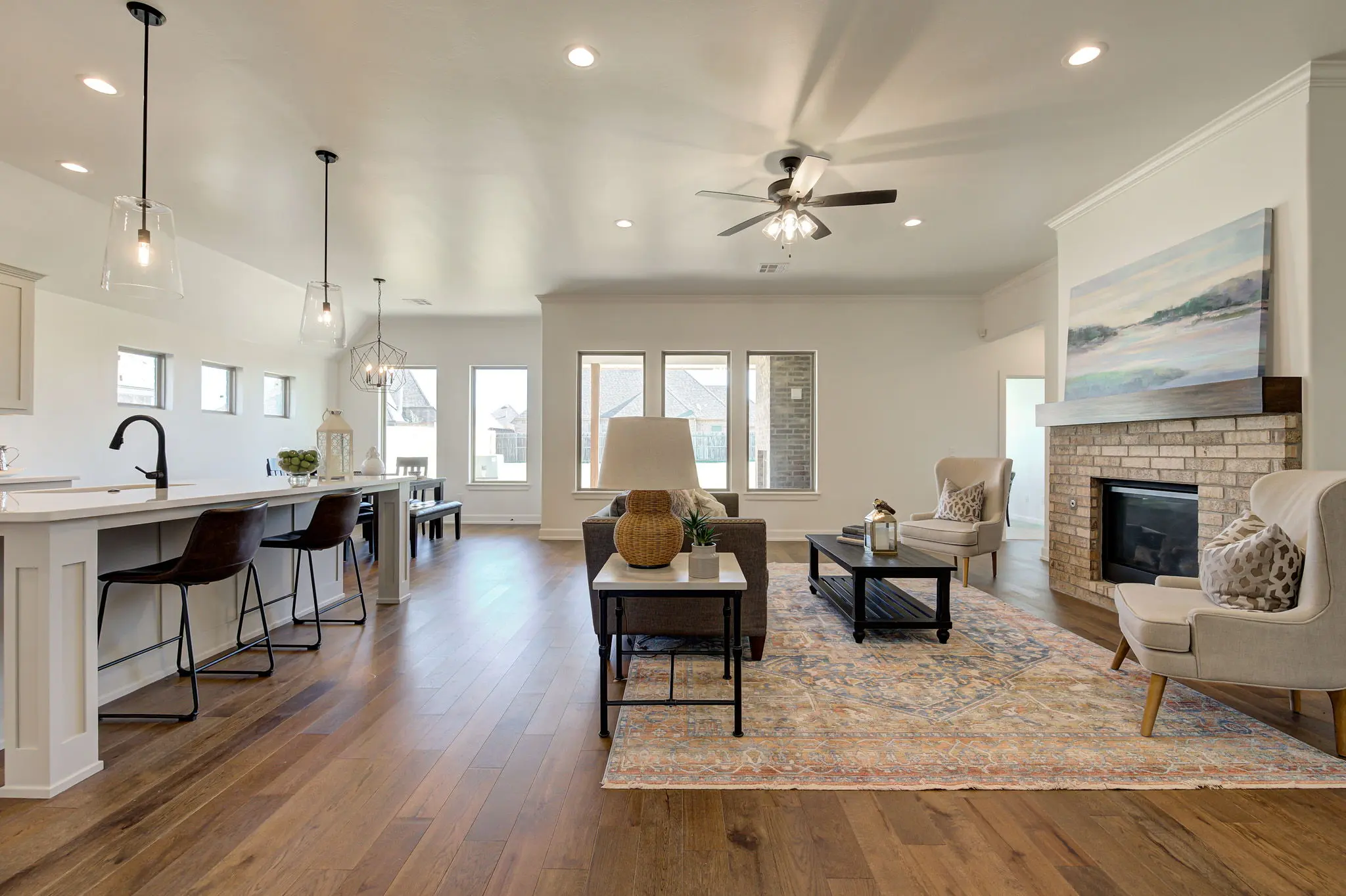 Example of London floor plan - Features and Finishes may vary based on product availability
