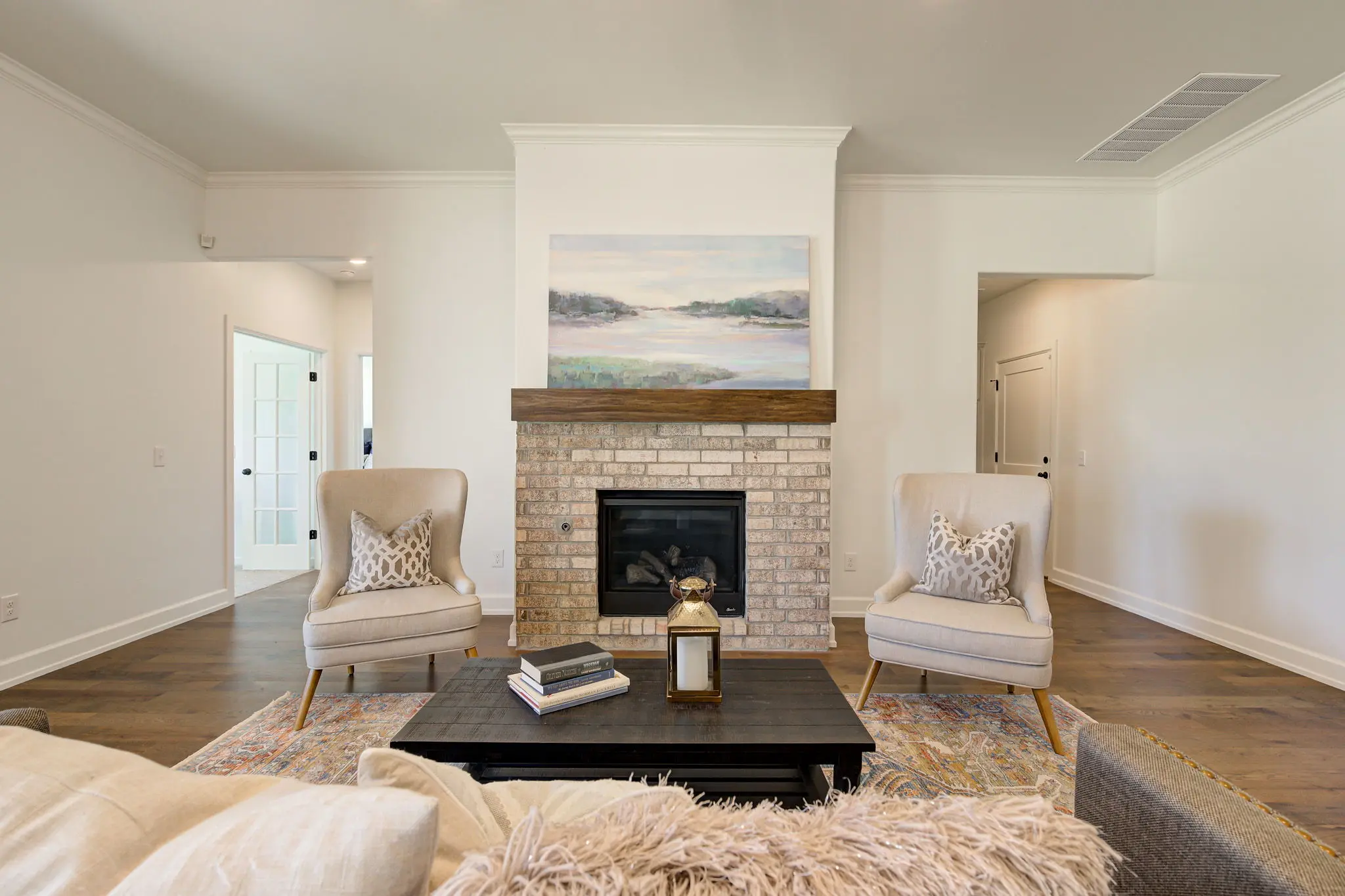 Example of London floor plan - Features and Finishes may vary based on product availability