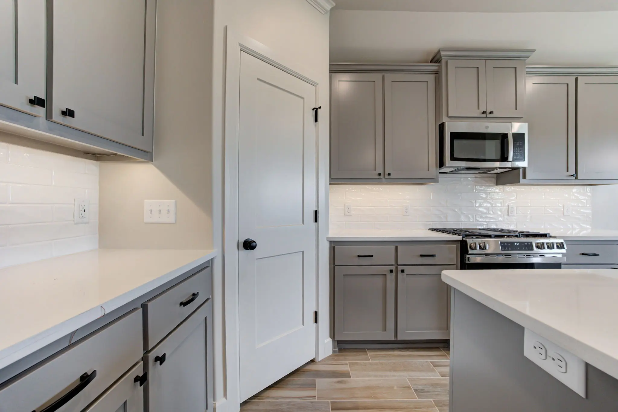 Rockland - Interior Photo 9