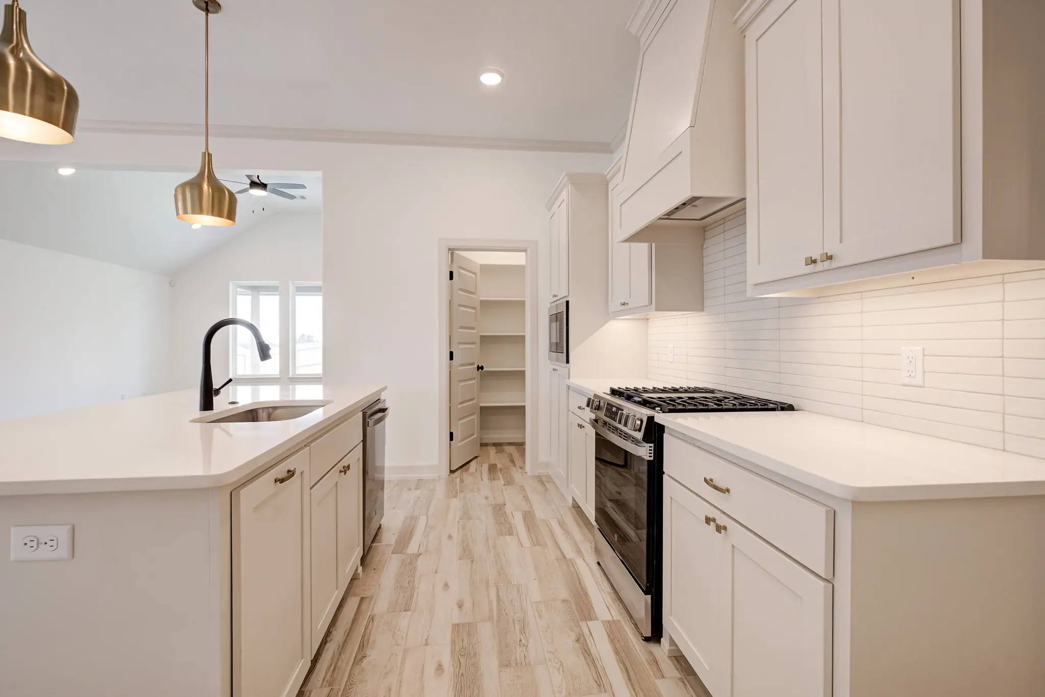 Point Sur - Interior Photo 9