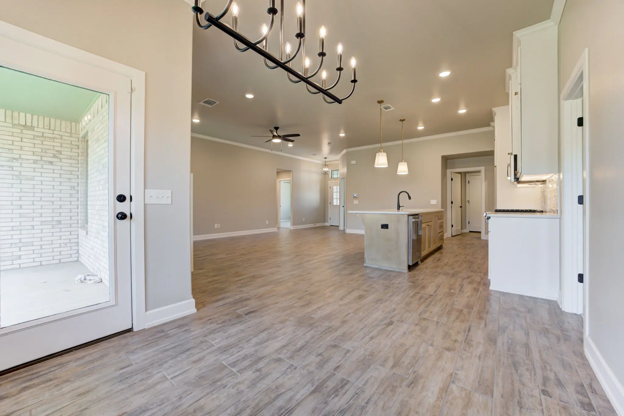 Cherry Island - Interior Photo 10