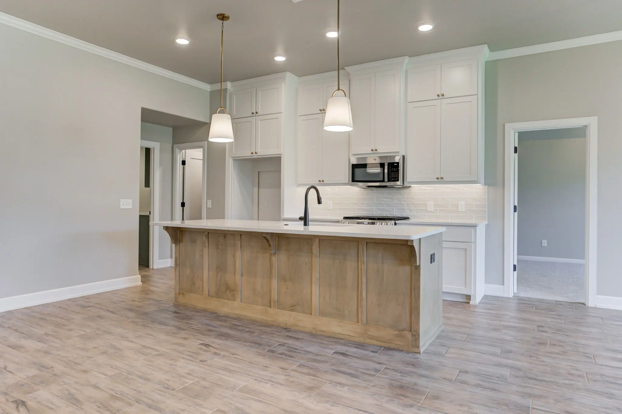 Cherry Island - Interior Photo 7