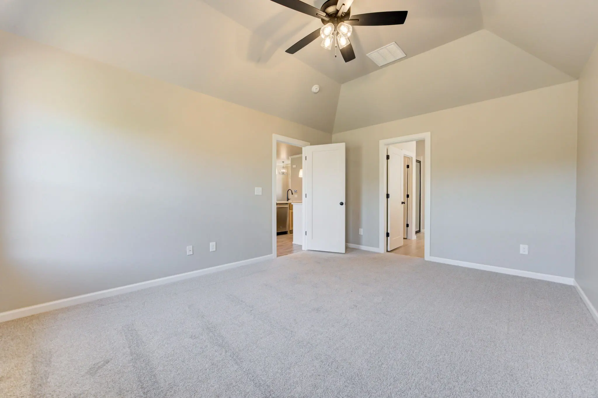 Cherry Island - Interior Photo 12