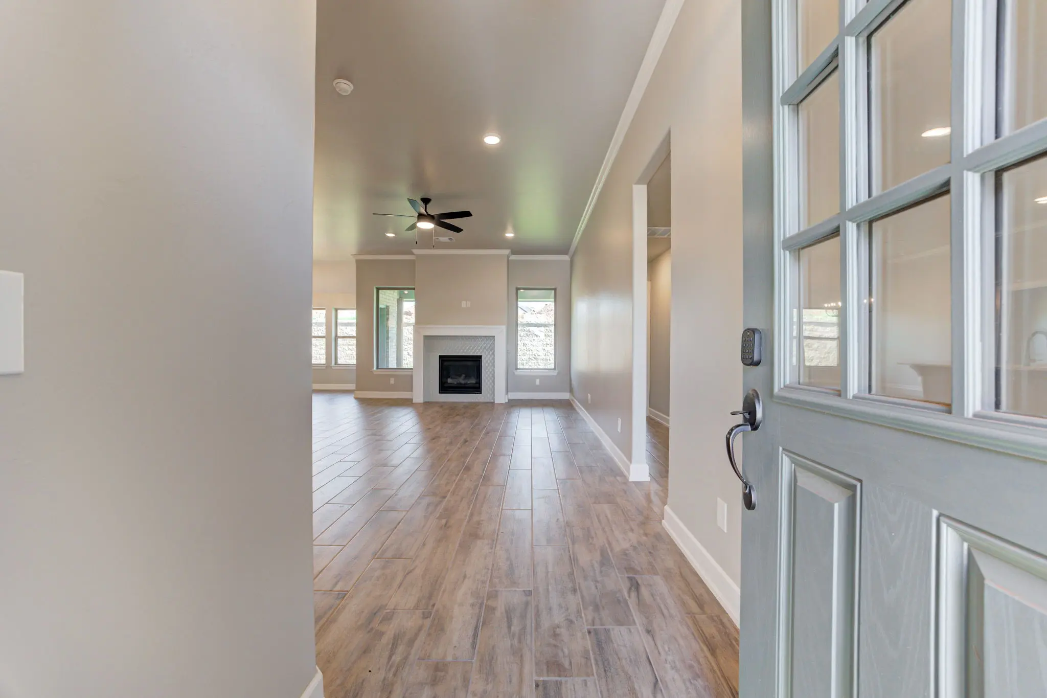 Cherry Island - Interior Photo 3