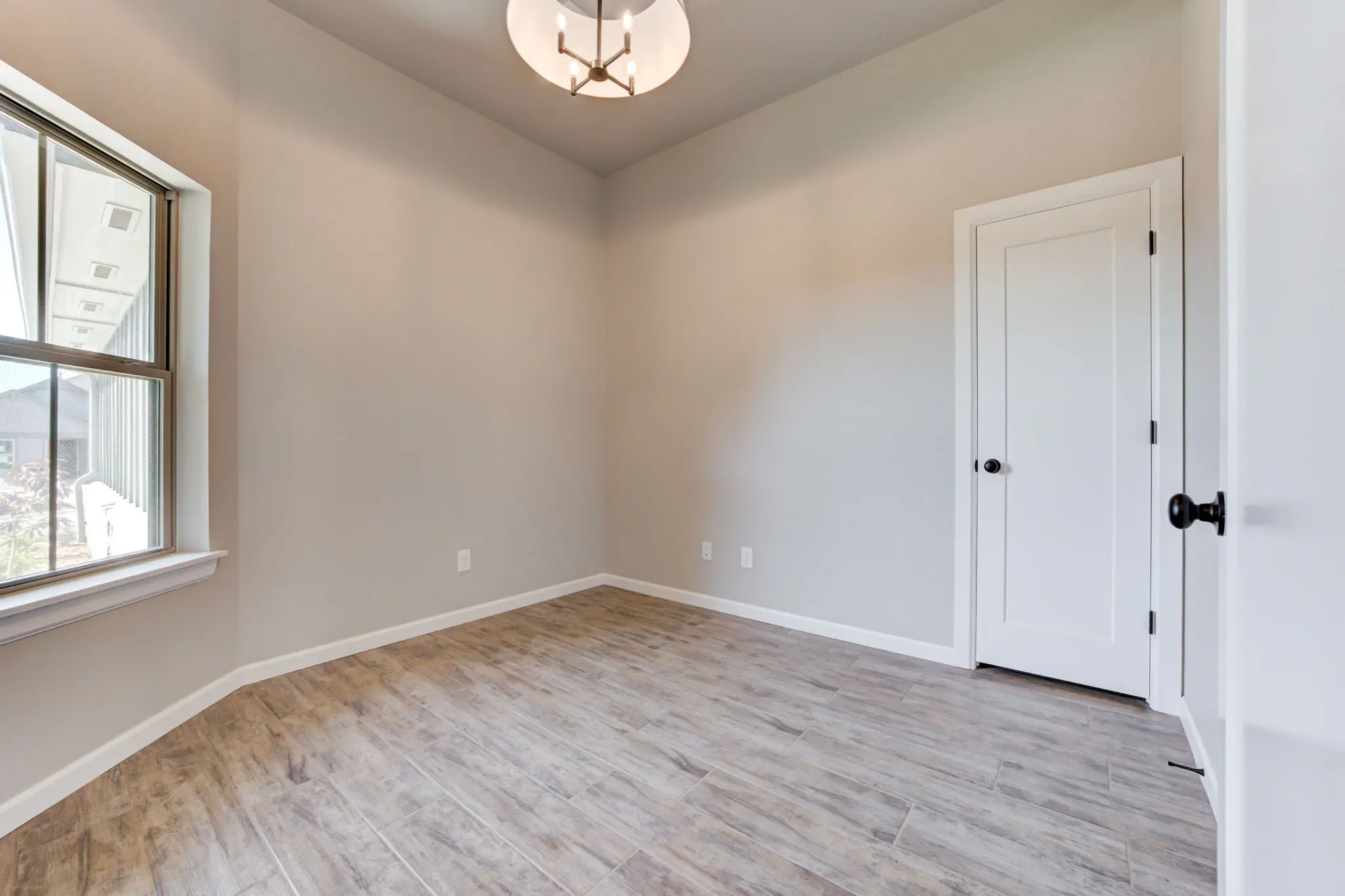 Cherry Island - Interior Photo 21