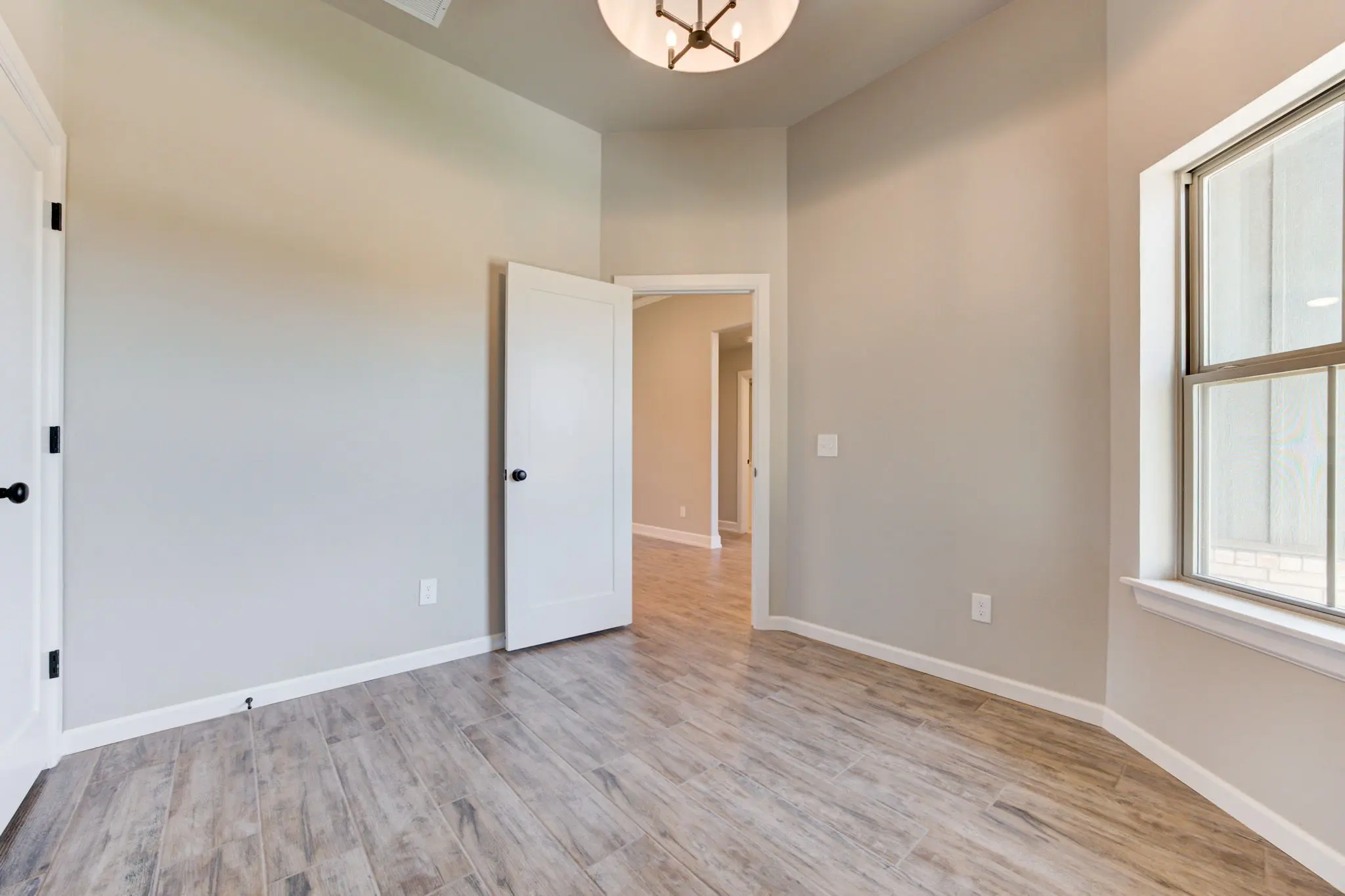 Cherry Island - Interior Photo 22