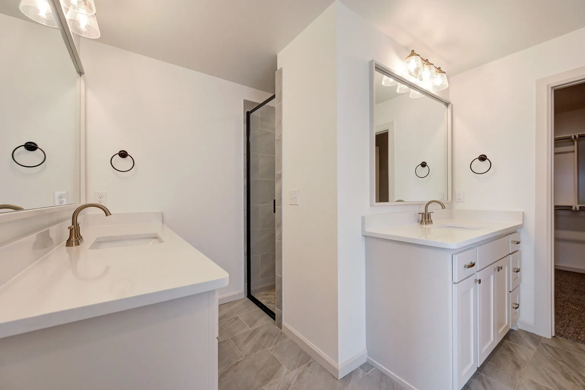 Montauk - Interior Photo 18