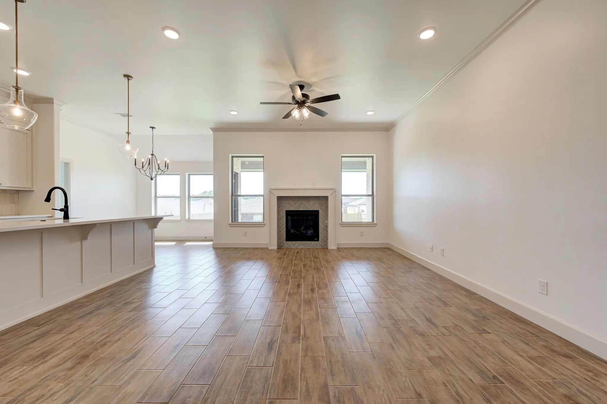 Montauk - Interior Photo 4