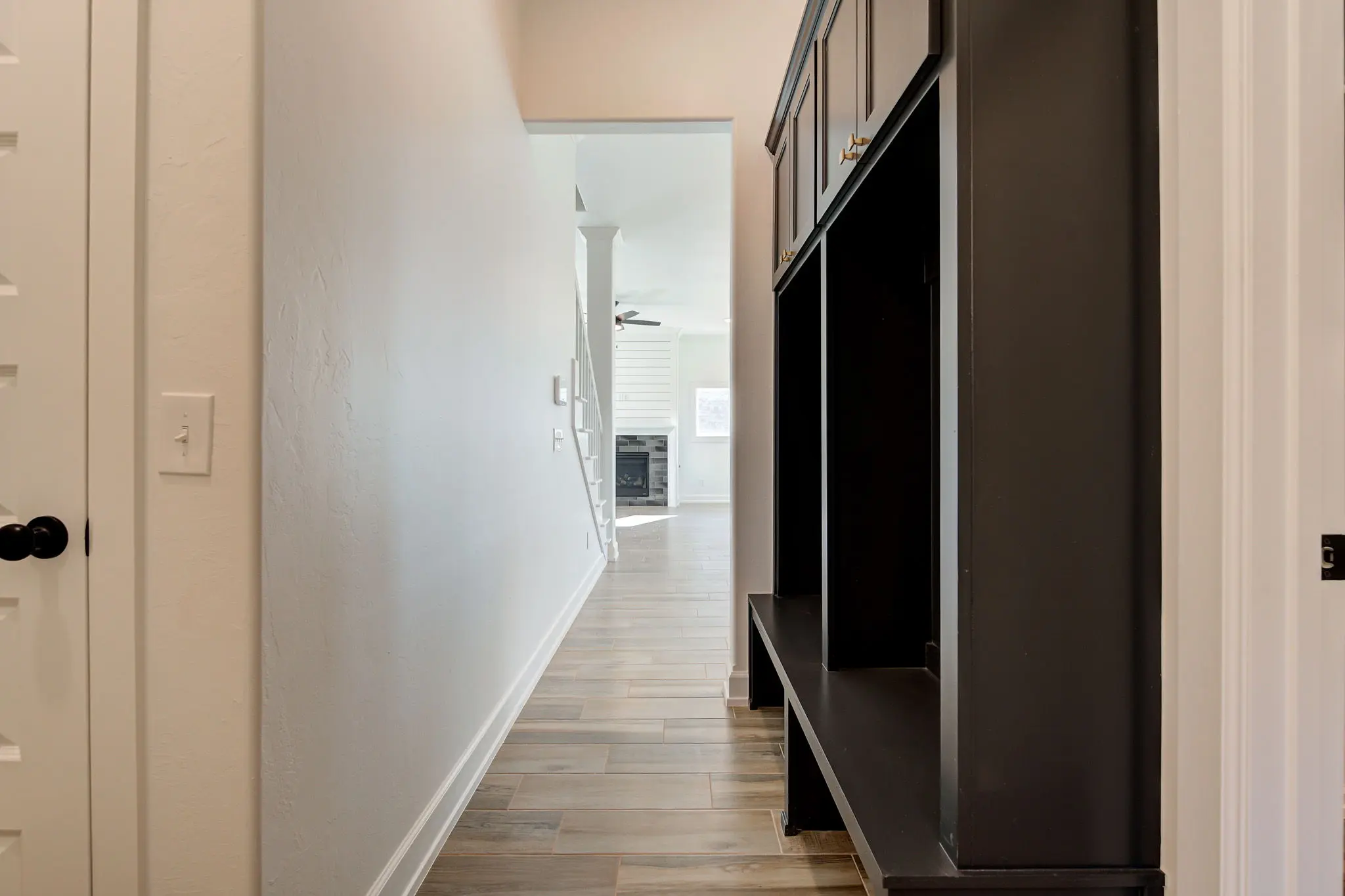 Newport - Interior Photo 21