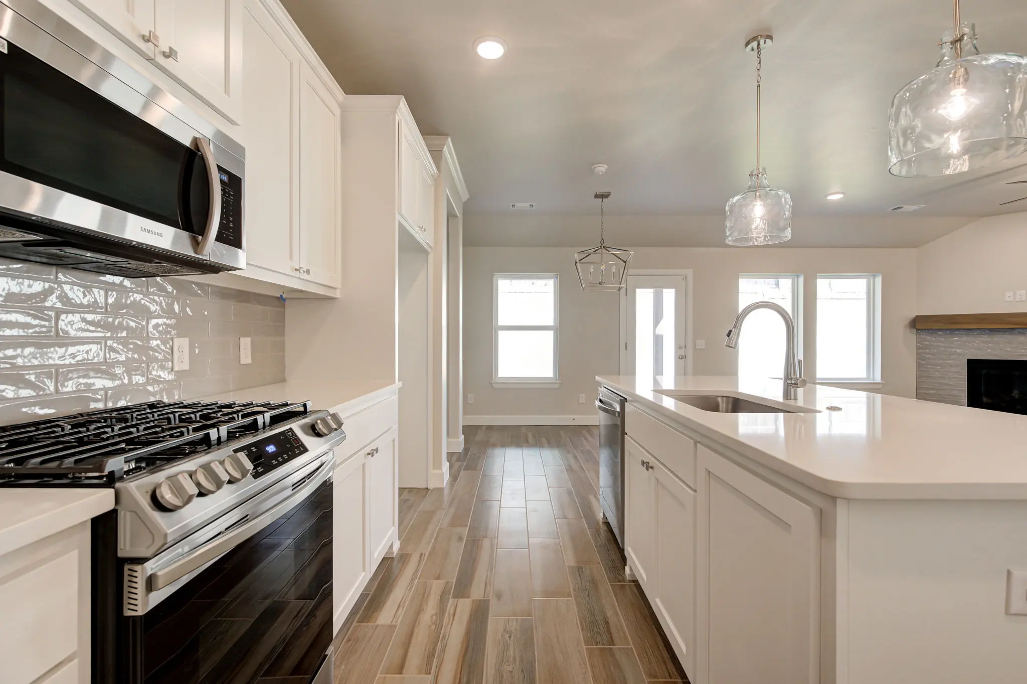 Example of Ashland Floor Plan - Features and Finishes may vary based on product availability