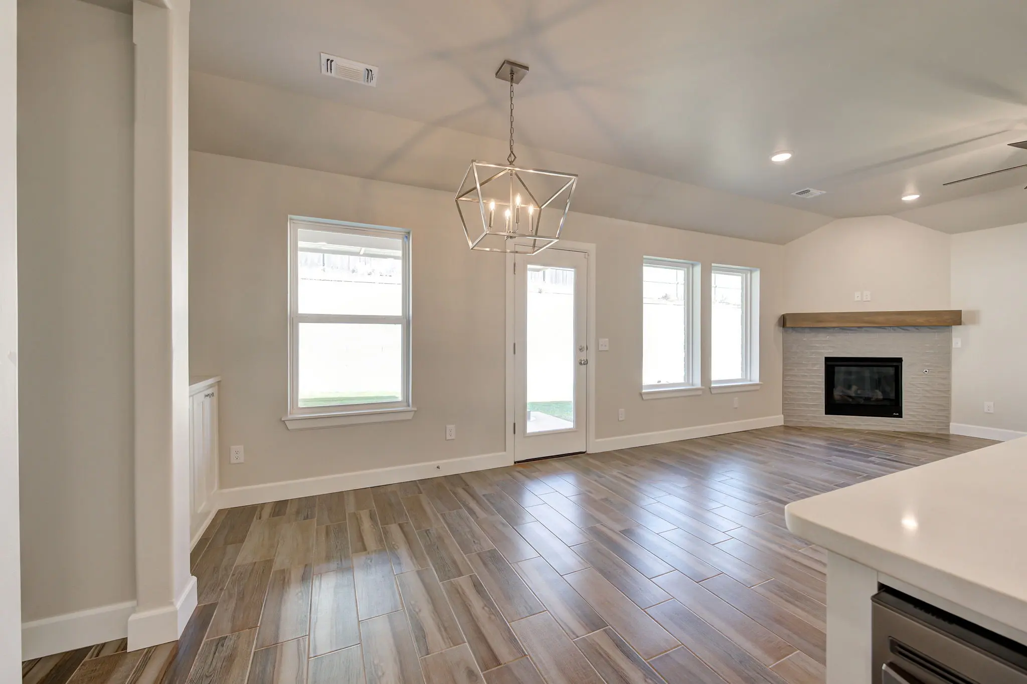 Example of Ashland Floor Plan - Features and Finishes may vary based on product availability