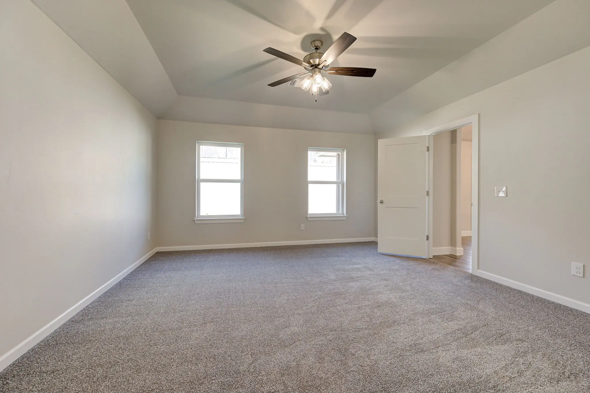 Example of Ashland Floor Plan - Features and Finishes may vary based on product availability