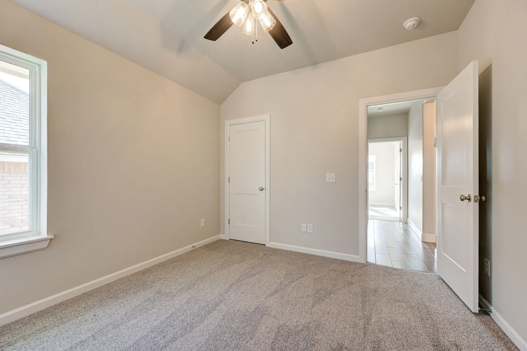 Example of Ashland Floor Plan - Features and Finishes may vary based on product availability