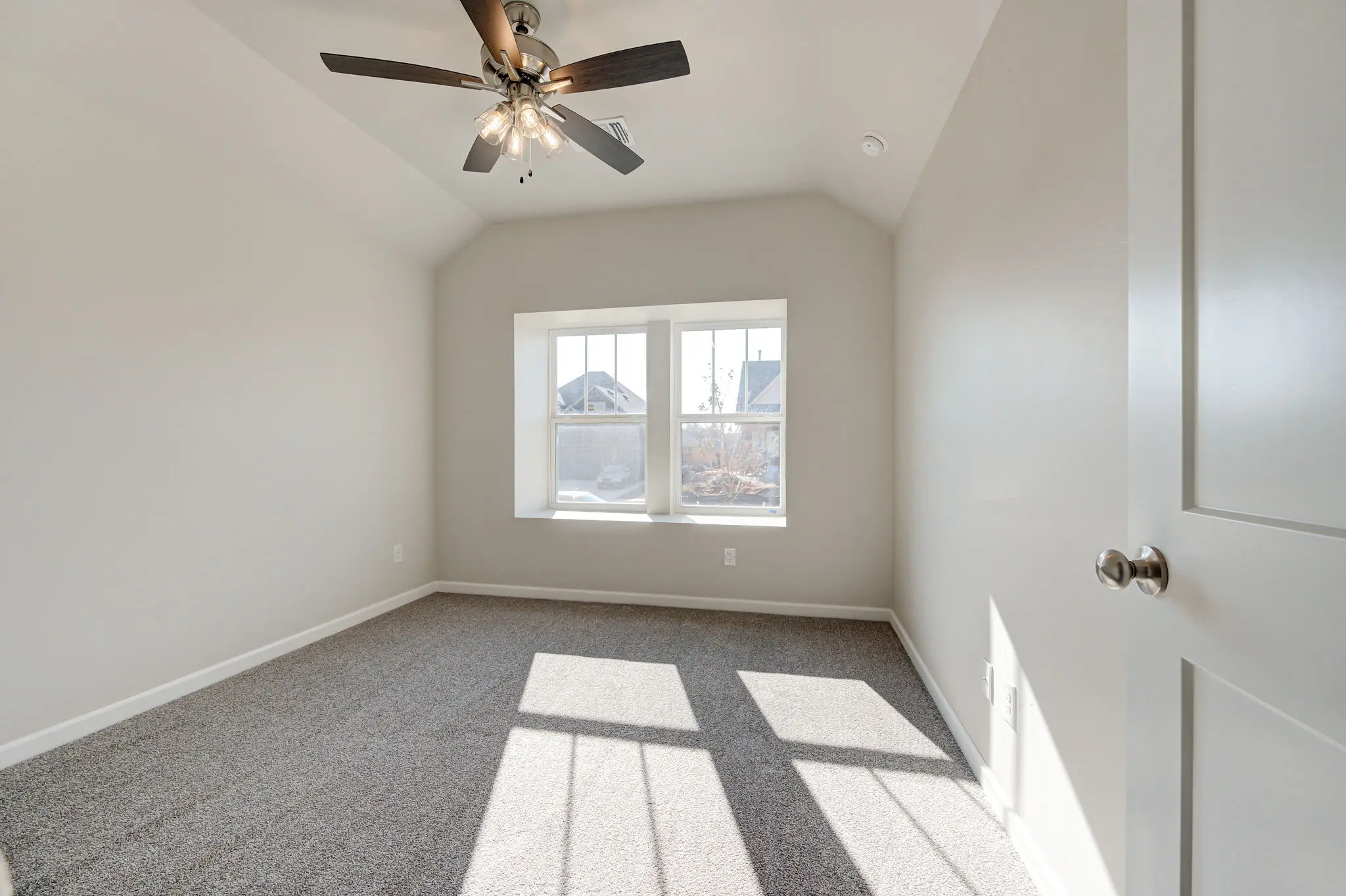 Example of Ashland Floor Plan - Features and Finishes may vary based on product availability