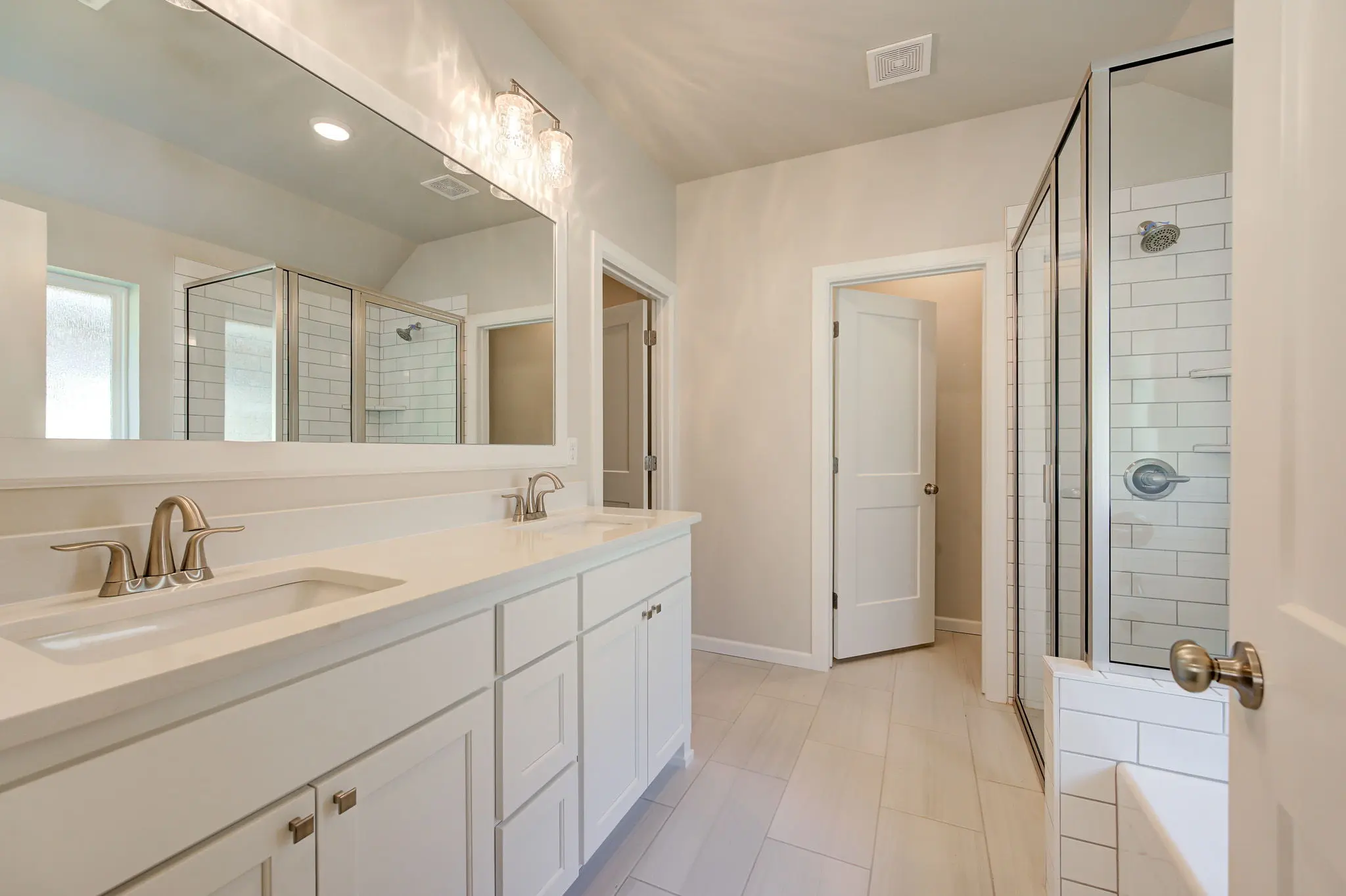 Example of Ashland Floor Plan - Features and Finishes may vary based on product availability