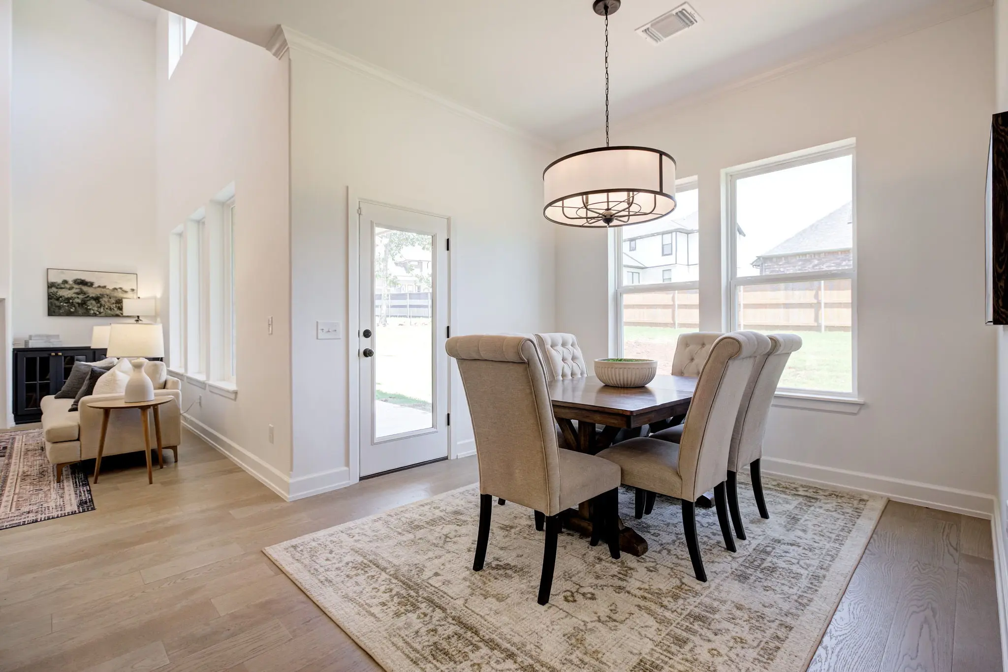 Windmill Point II - Interior Photo 22