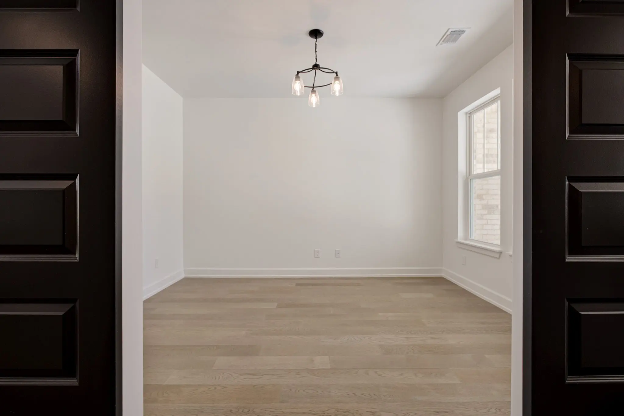 Windmill Point II - Interior Photo 7
