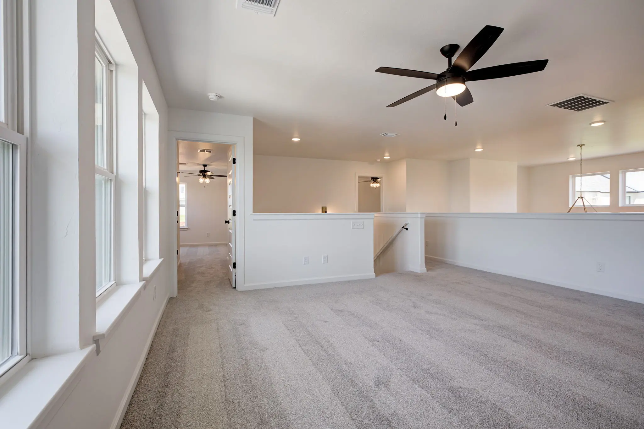 Windmill Point II - Interior Photo 38