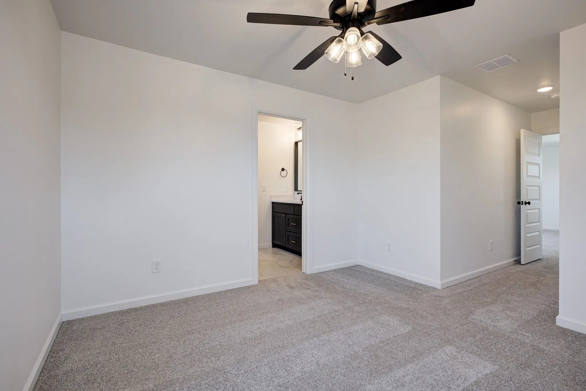 Windmill Point II - Interior Photo 41