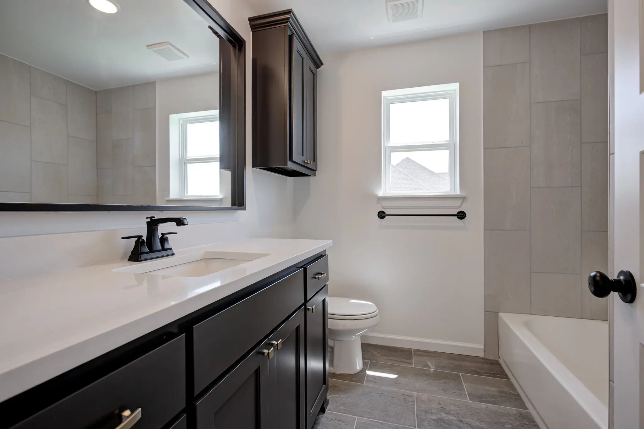 Windmill Point II - Interior Photo 47