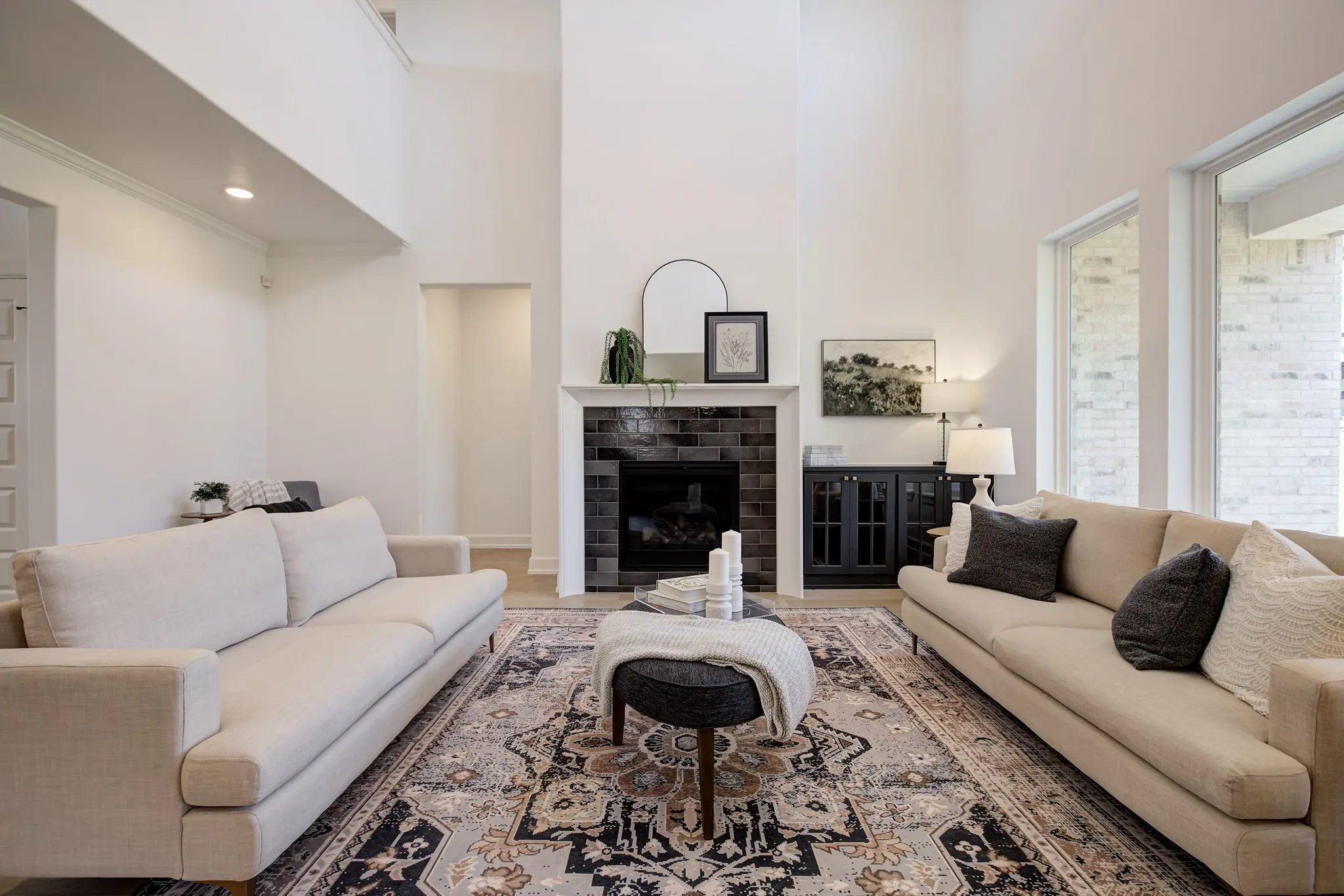 Windmill Point II - Interior Photo 10