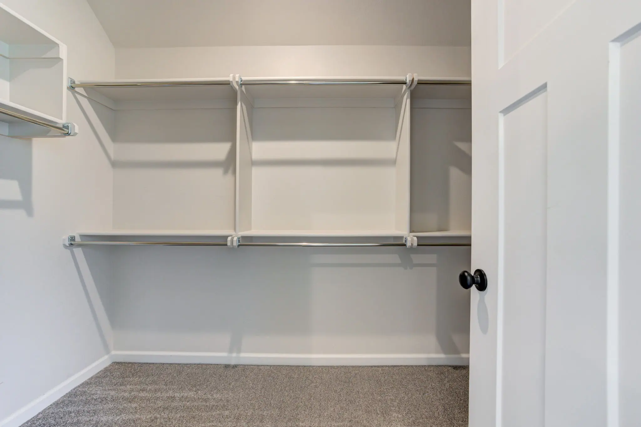 Example of Bellevue II floor plan - Features and Finishes may vary based on product availability