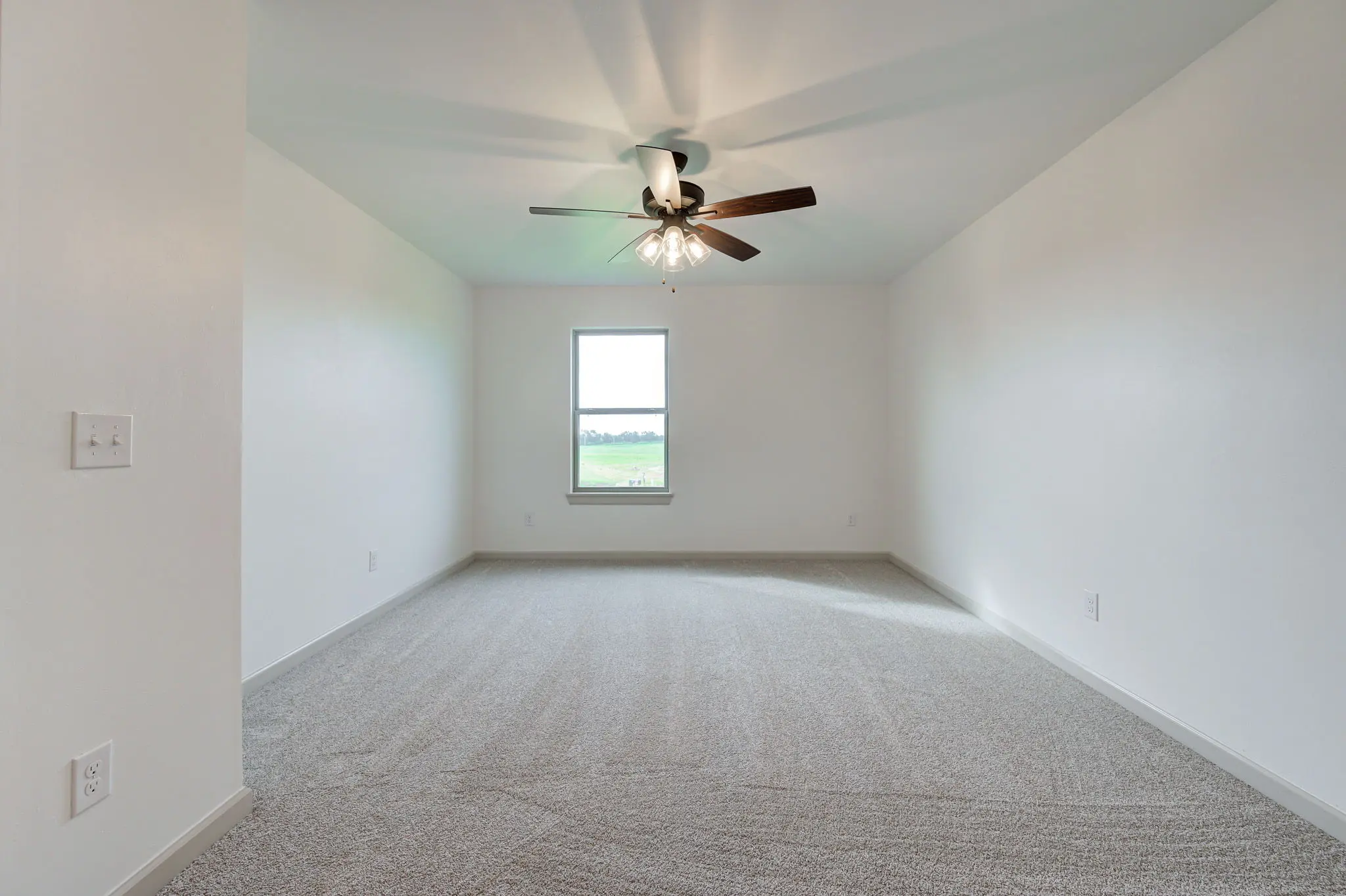 Finns Point Estate - Interior Photo 27